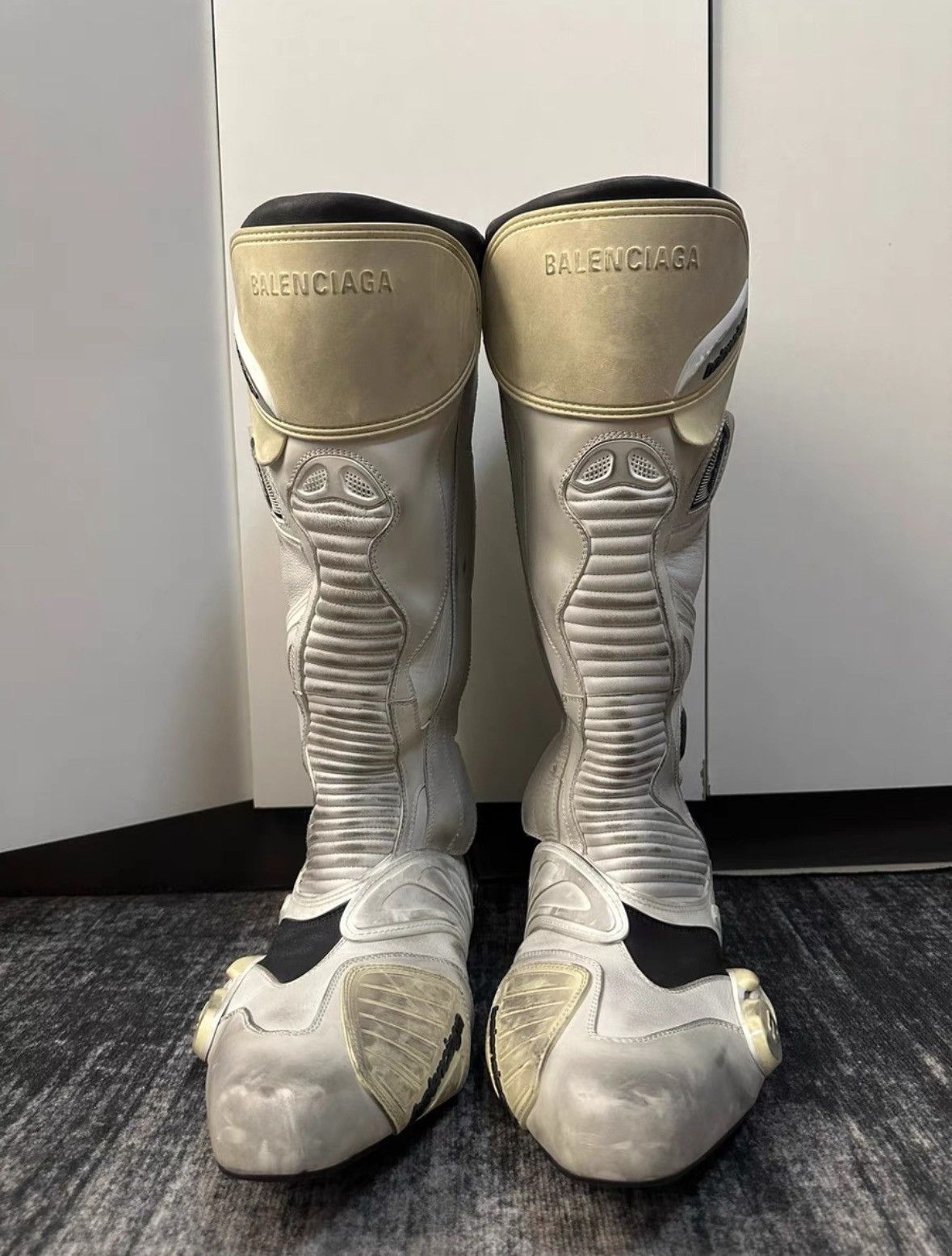 Balenciaga Balenciaga Worn-In Biker Boots Size US 9 / EU 42 - 3 Thumbnail
