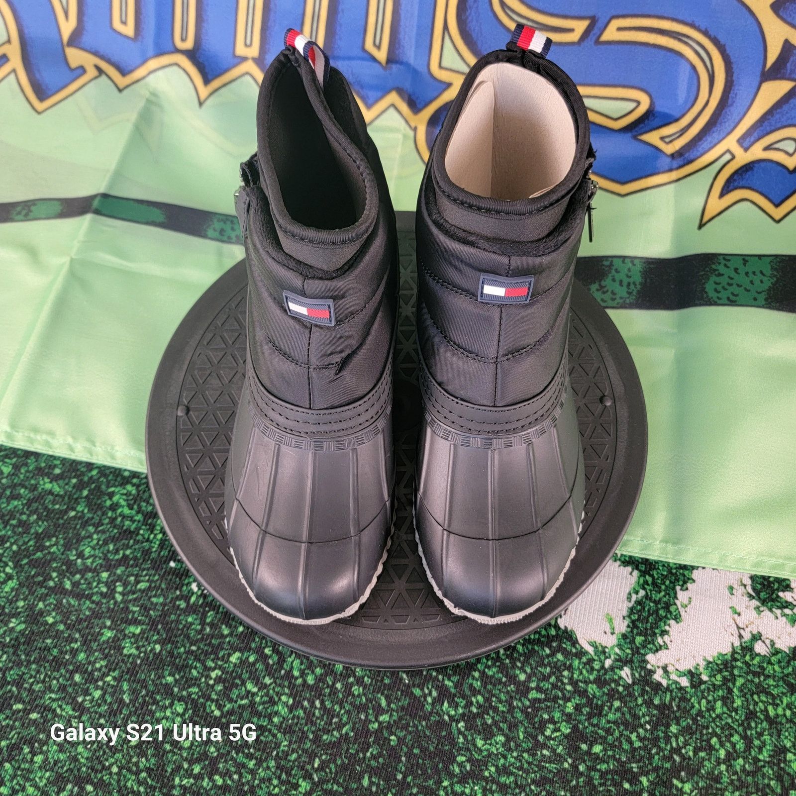 Tommy Hilfiger Tommy Hilfiger Womens Roana Black Winter & Snow Boots 7 Med Size US 7 / IT 37 - 7 Thumbnail