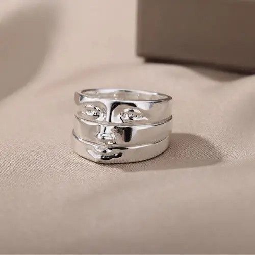 Jewelry Face Finger Rings Silver Face Anatomy Human Head Jewelry Art Size ONE SIZE - 1 Thumbnail