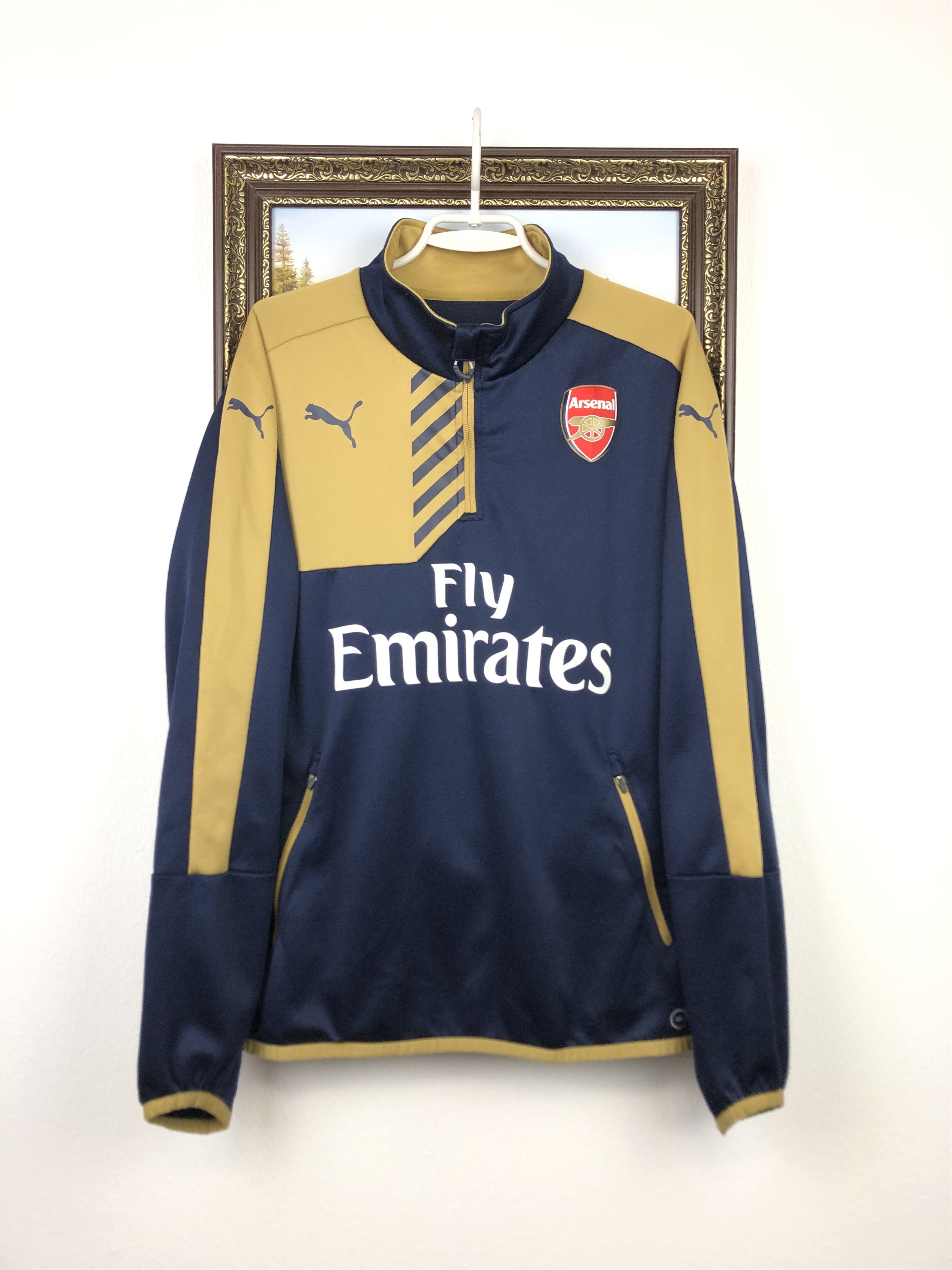 Other Arsenal Football Sweatshirt Soccer Jacket Puma Mens Gunners Size US L / EU 52-54 / 3 - 1 Thumbnail