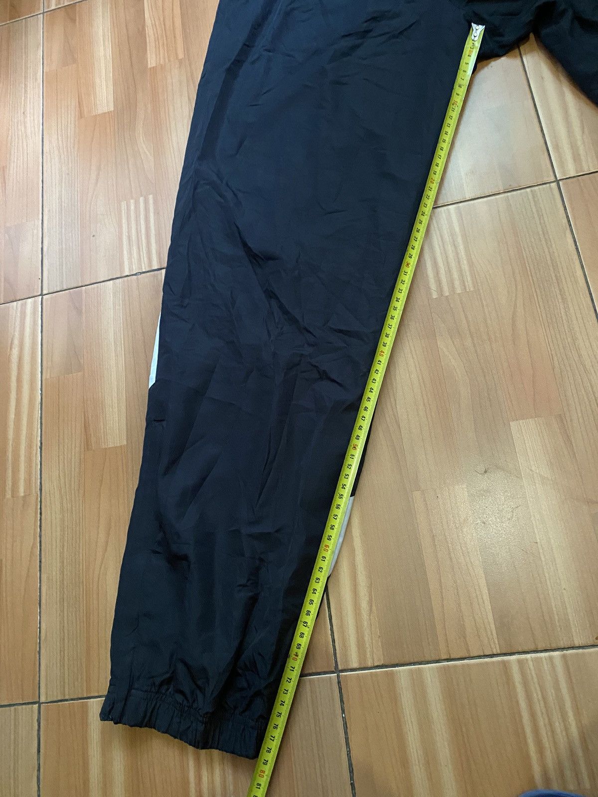 Nike Nike Dri- Fit black track pants small logo Size US 40 / EU 56 - 12 Thumbnail