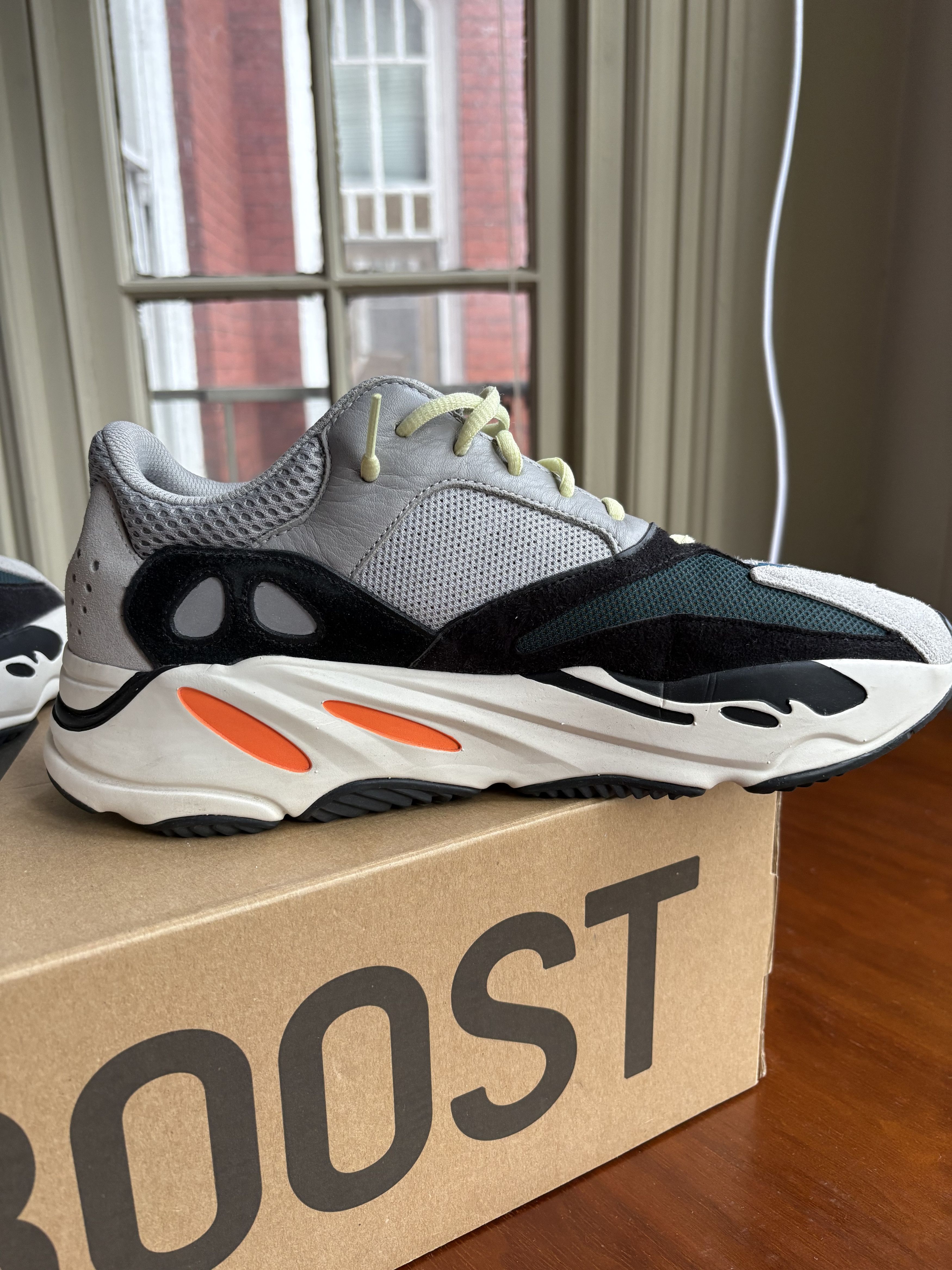 Yeezy Yeezy 700 waverunner Size US 11.5 / EU 44-45 - 11 Thumbnail