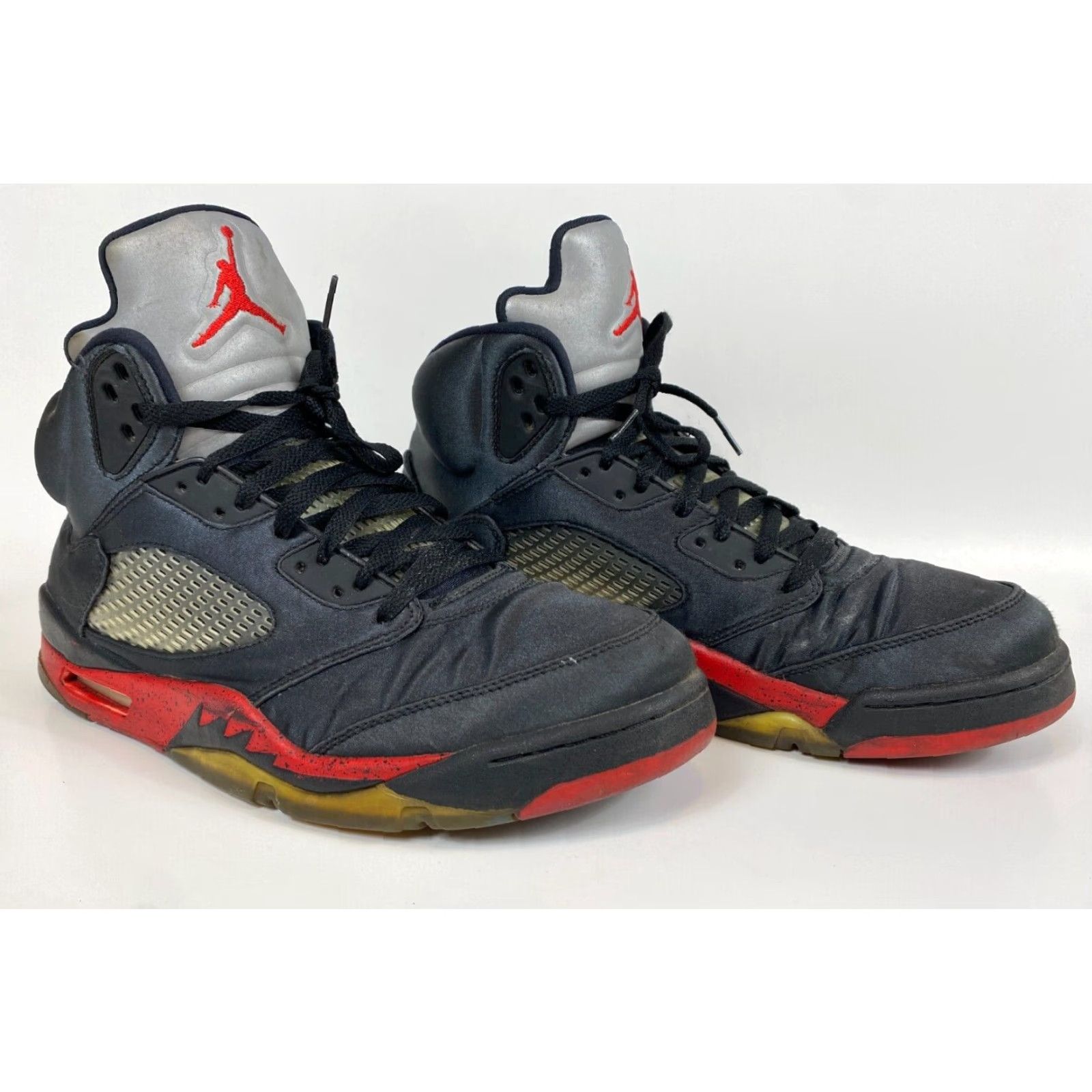 Jordan Brand Nike Air Jordan 5 Retro Satin Bred Main Selling Point Sneaker Mens US 12 Black 136027-006 2018 Size ONE SIZE - 2 Thumbnail