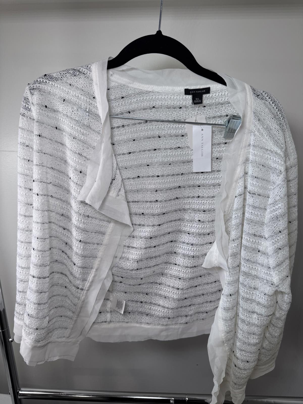 Ann Taylor Ann Taylor Women's White Knit Cardigan Sweater XL Size XL / US 12-14 / IT 48-50 - 1 Thumbnail