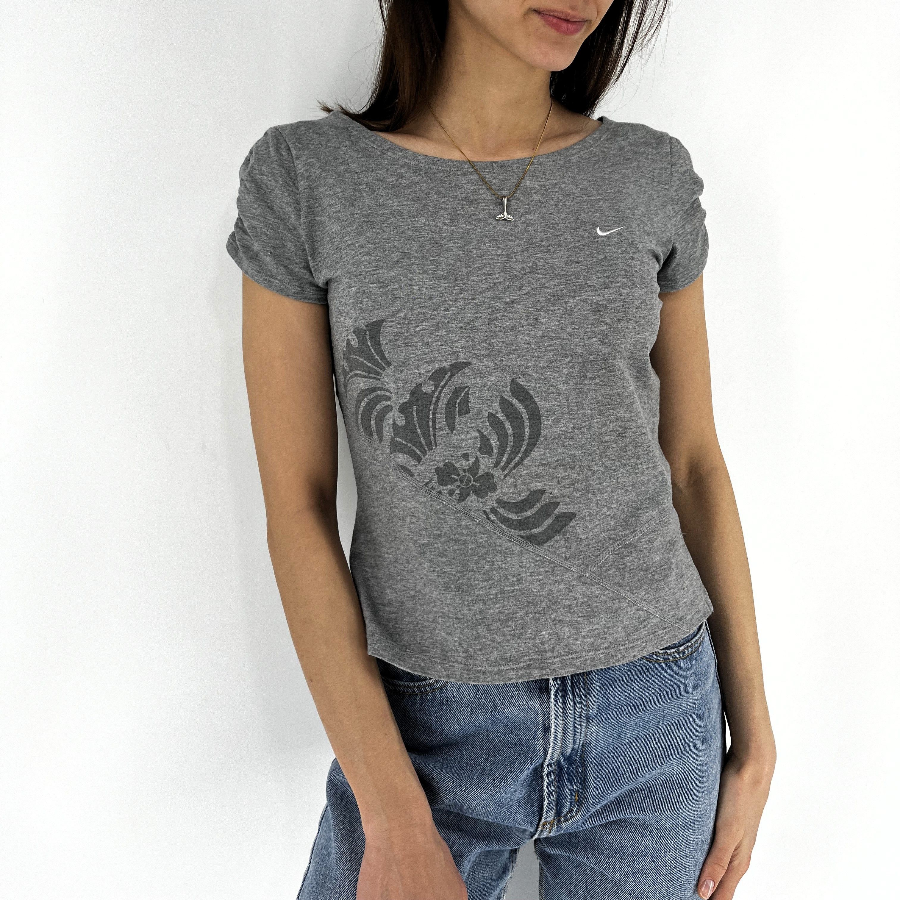 Nike Vintage 90s Nike Big Logo Faded T-shirt Streetwear Style Size M / US 6-8 / IT 42-44 - 4 Thumbnail