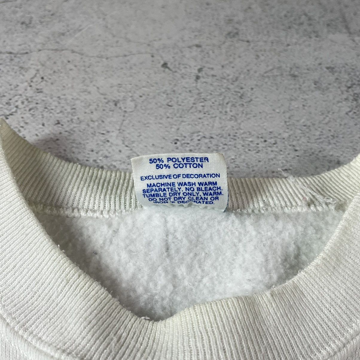 Disney × Vintage 1982 Walt Disney World Mickey Mouse Center Flags Sweatshirt Size US L / EU 52-54 / 3 - 11 Thumbnail