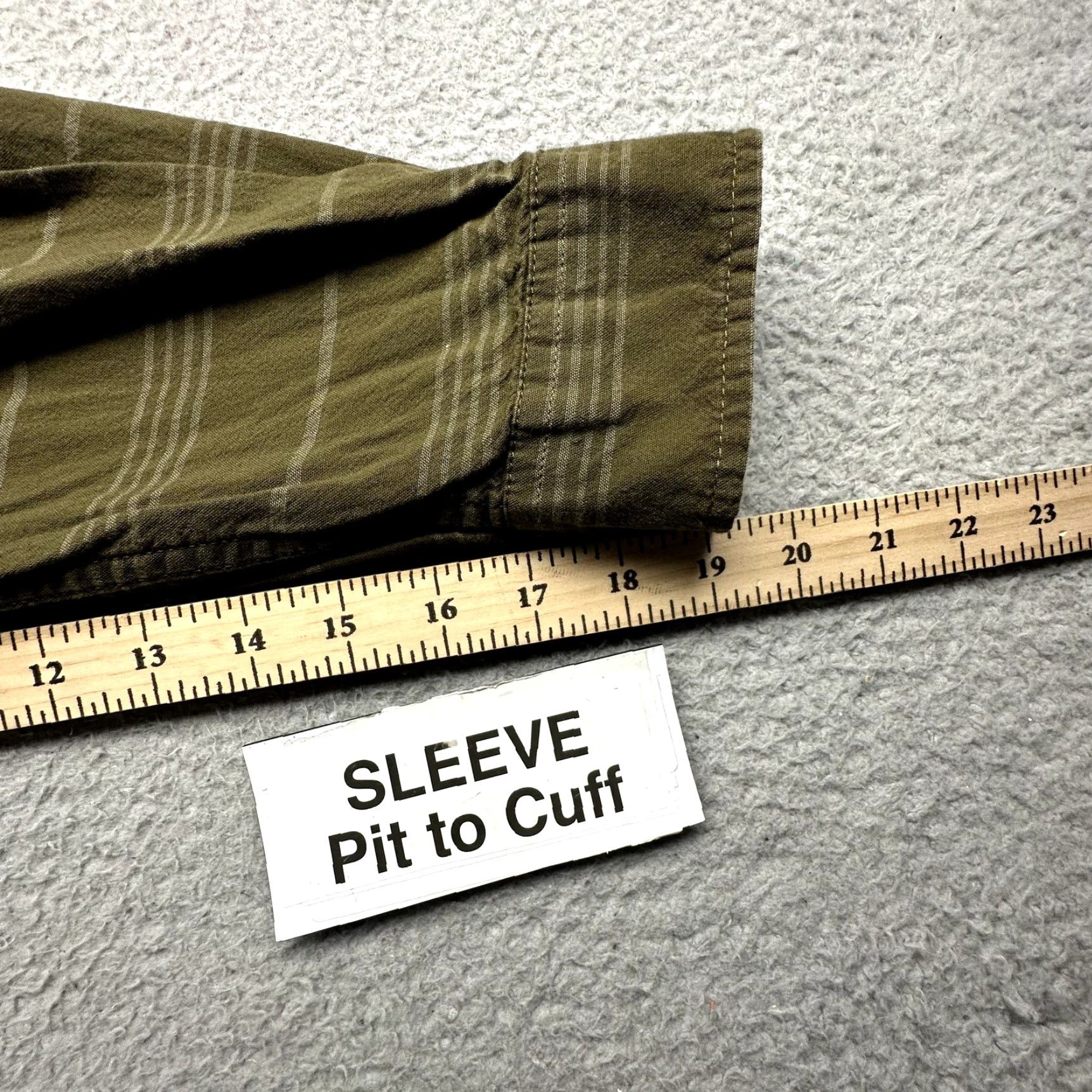 Carhartt Carhartt Button-Up Shirt Plaid Long Sleeve Men Large Green Loose Fit 100% Cotton Pocketed Workwear Size US L / EU 52-54 / 3 - 4 Thumbnail
