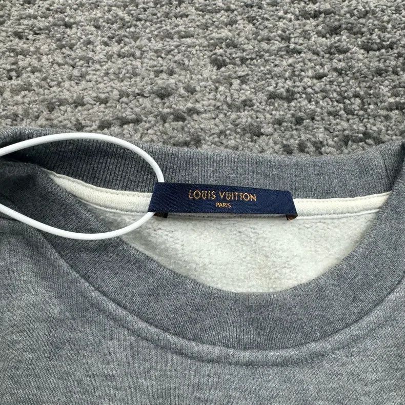 Louis Vuitton Louis Vuitton Twisted Letter LOGO Sweatshirt Size US S / EU 44-46 / 1 - 3 Thumbnail