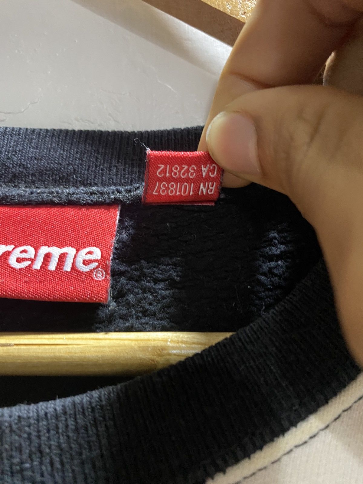 Supreme FW13 Supreme Vertical Logo Panel Crewneck Size US M / EU 48-50 / 2 - 10 Thumbnail