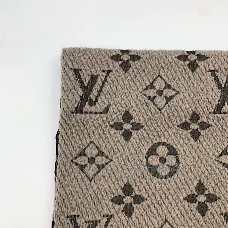 Louis Vuitton Louis Vuitton Grey rice dumpling color logo presbyopic ful Size ONE SIZE - 2 Thumbnail