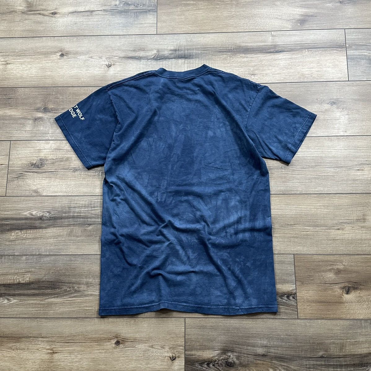 The Mountain Vintage 1999 The Mountain Wolves in the Snow Graphic Tee Size US L / EU 52-54 / 3 - 7 Thumbnail