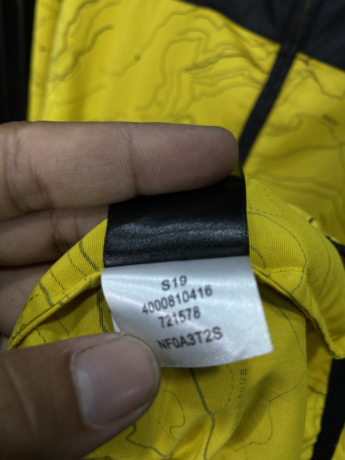 The North Face The north face x UO Fanorak jacket yellow black topography Size US M / EU 48-50 / 2 - 6 Thumbnail