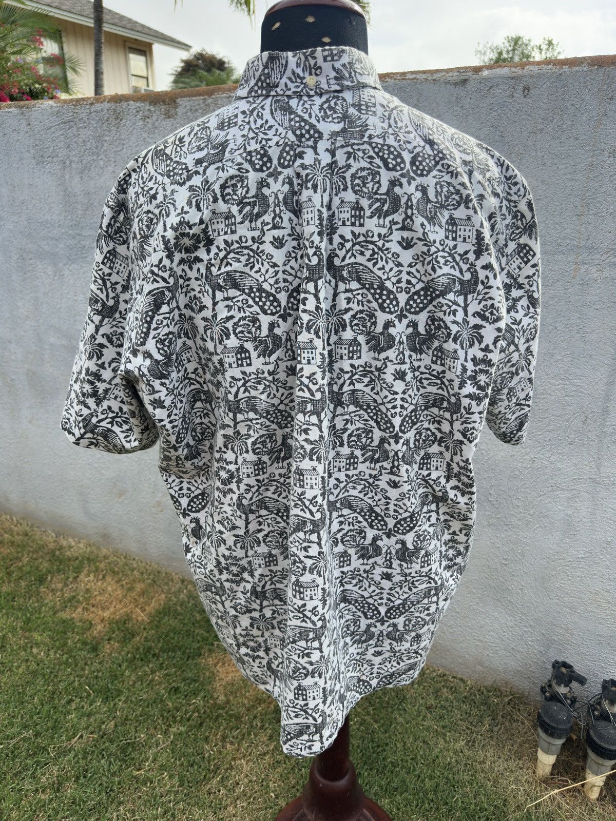 Reyn Spooner Reyn Spooner Hawaiian Print White/Black 3/4 Button Men's XXL Size US XXL / EU 58 / 5 - 2 Thumbnail