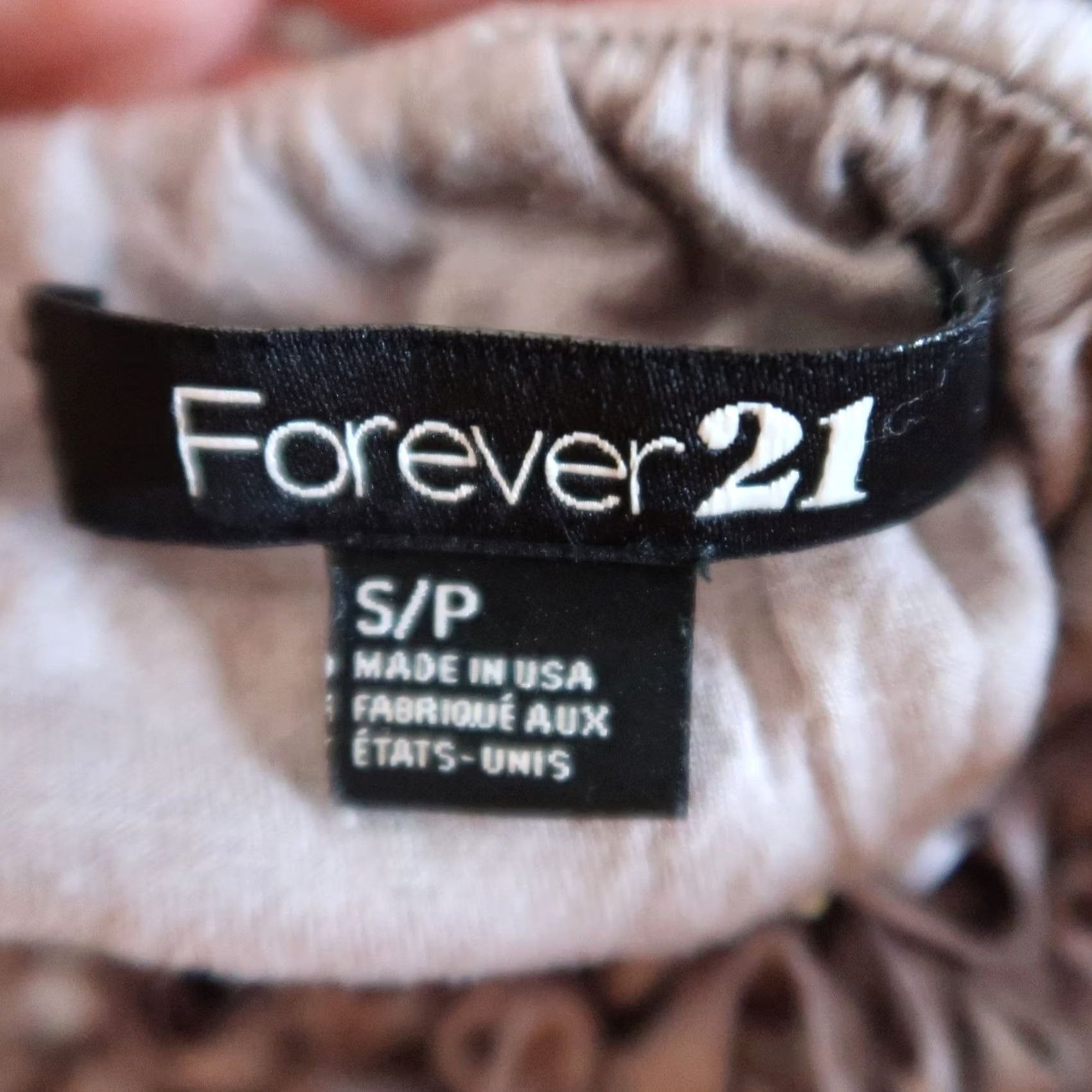 Forever 21 VINTAGE Forever 21 Bubble Camisole Tank Top S Gray Beaded Rhinestone Bohemian Sleeveless Women's Vintage 90s Y2K Club Casual Party/Cocktail Shirt Size S / US 4 / IT 40 - 5 Thumbnail