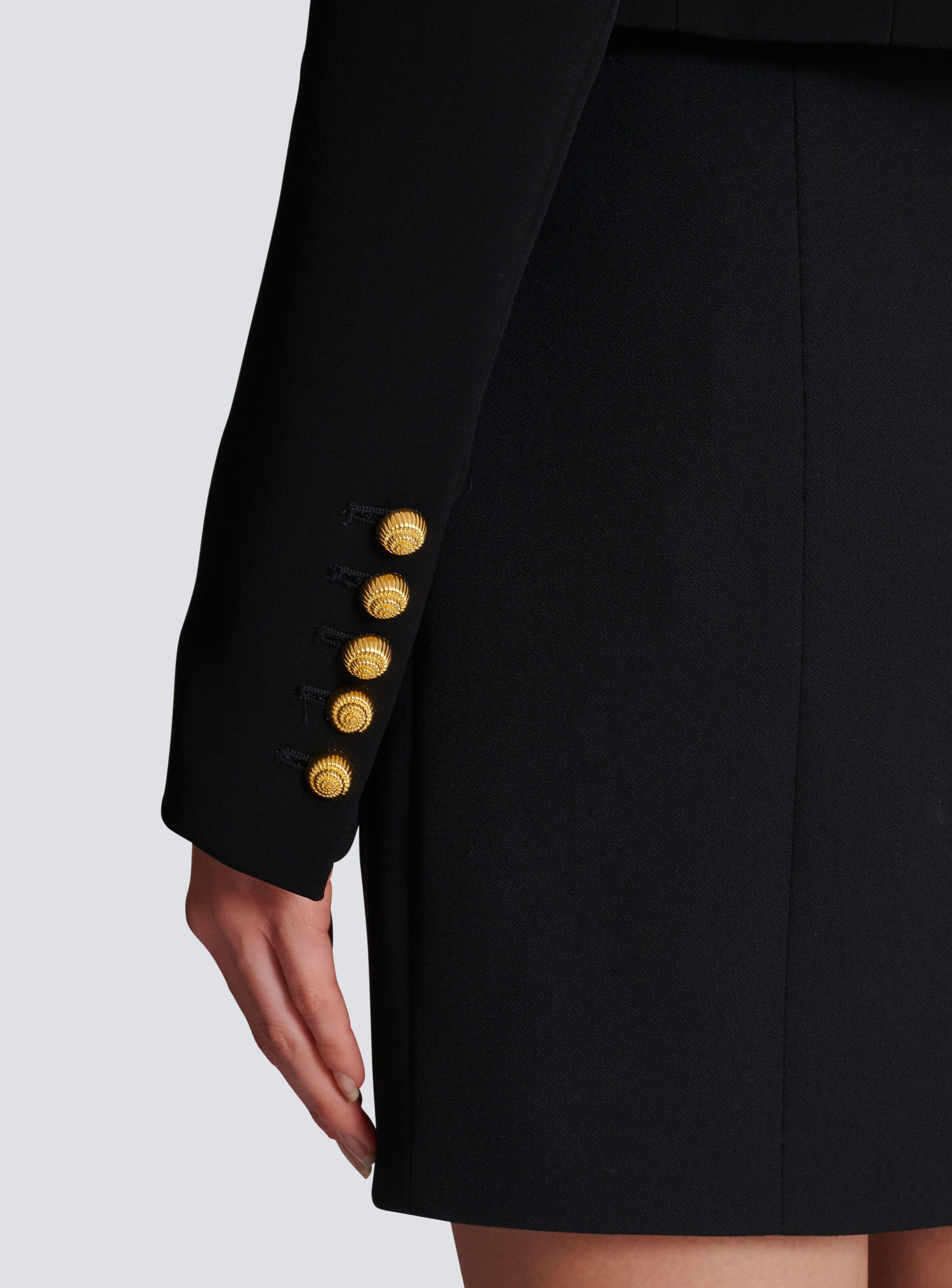Balmain o1s1wg111025 Buttoned Cropped Crepe Jacket in Black Size M / US 6-8 / IT 42-44 - 6 Thumbnail