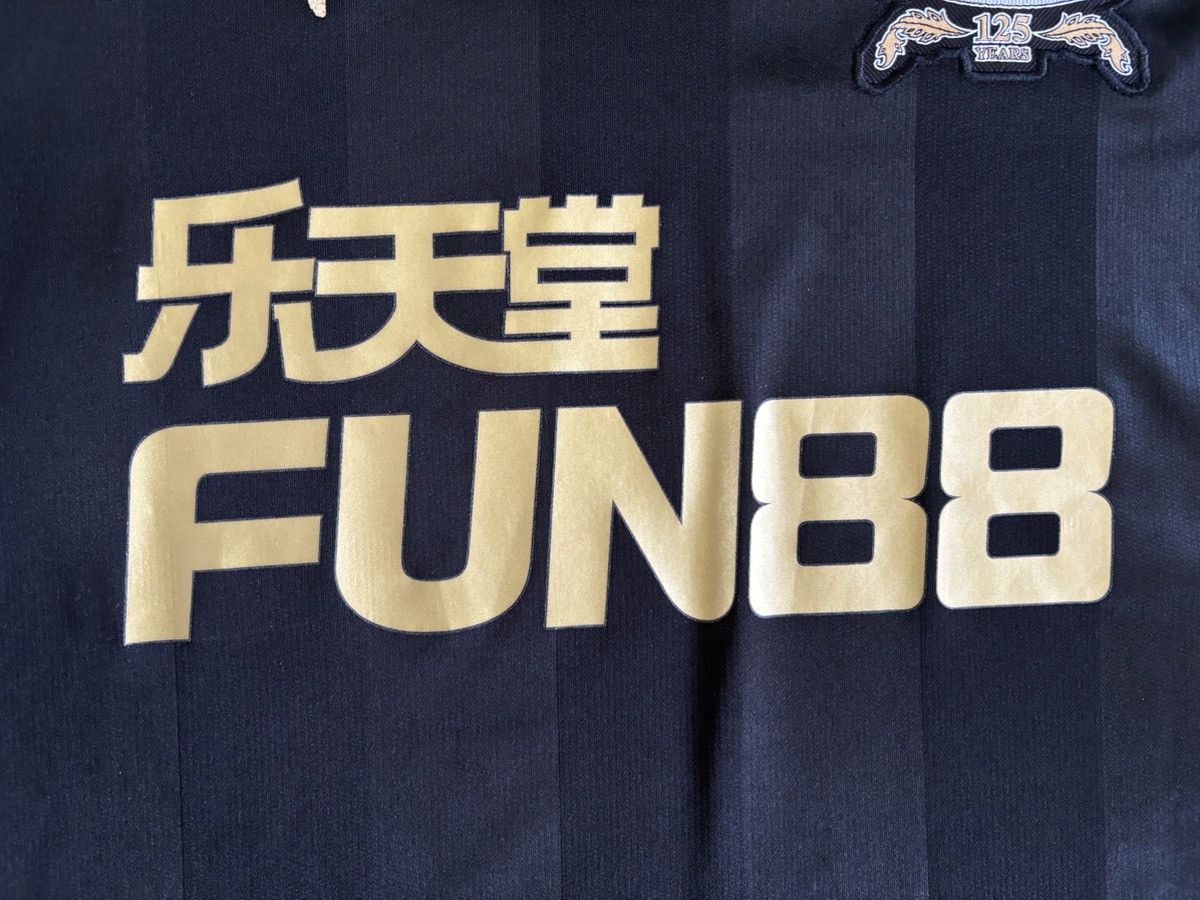 Puma Newcastle United 2017/18 Puma Third Kit Size US S / EU 44-46 / 1 - 5 Thumbnail