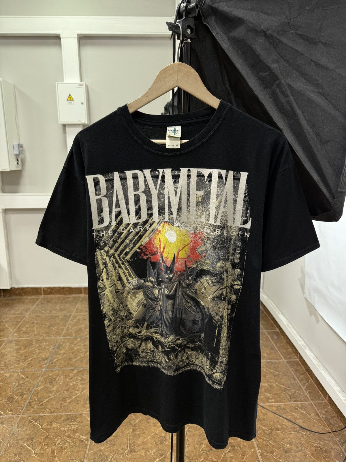 Band Tees 🇯🇵 BABY METAL The Dark Knights Begin World Tour 2015 T-Shirt Size US XL / EU 56 / 4 - 1 Thumbnail