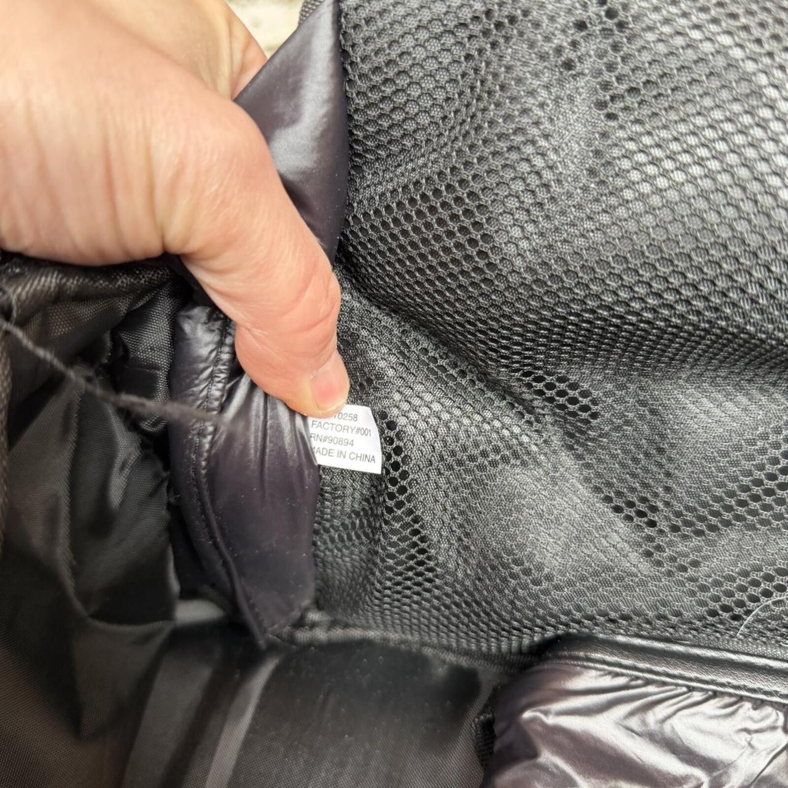 Other Joan & David black puffer nylon quilted weekender duffle bag Size ONE SIZE - 8 Thumbnail