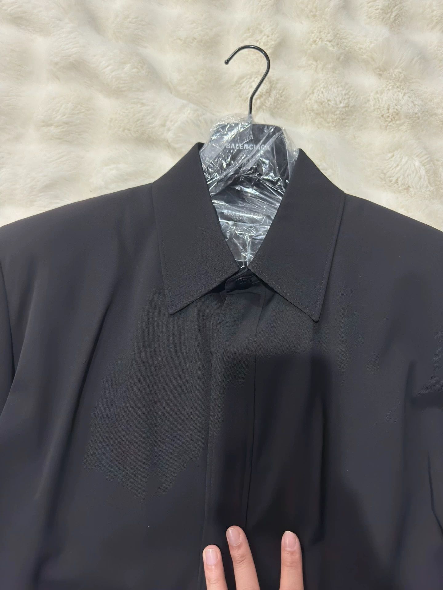Balenciaga Brand new Balenciaga men's padded shoulder jacket Size US M / EU 48-50 / 2 - 3 Thumbnail