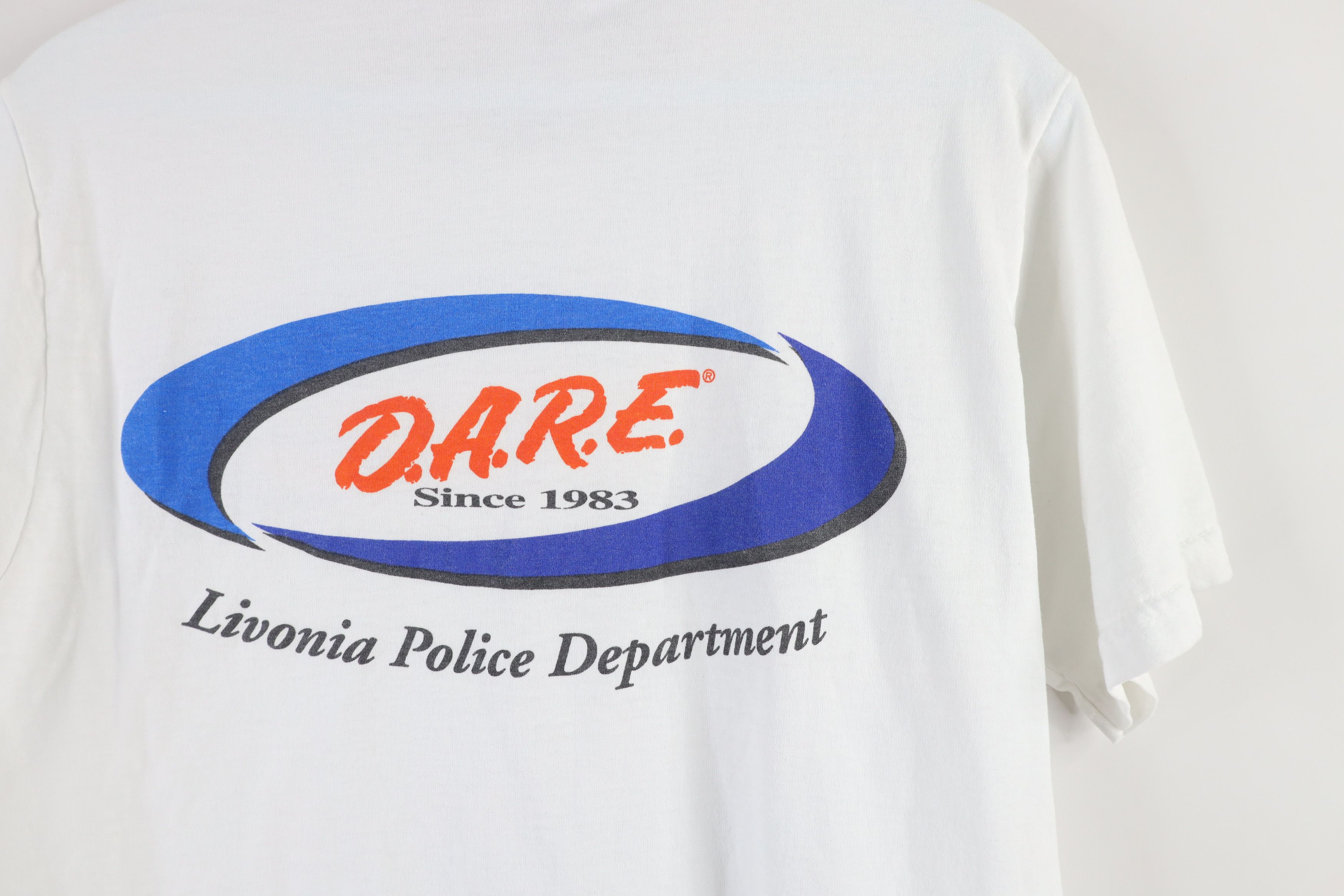 Vintage Vintage Streetwear Drug Abuse Resistance Education T-Shirt Size US S / EU 44-46 / 1 - 7 Thumbnail