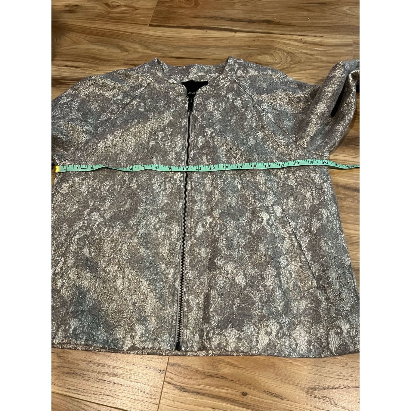 Banana Republic Banana Republic NWT Jacket Gray Floral Sparkle Zips Pockets sz L Size L / US 10 / IT 46 - 8 Thumbnail