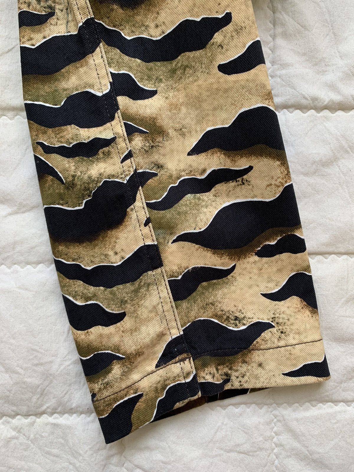 Dsquared2 SS20 Dsquared2 Camo Tiger Stripe Military Cargo Pant Size US 34 / EU 50 - 22 Thumbnail