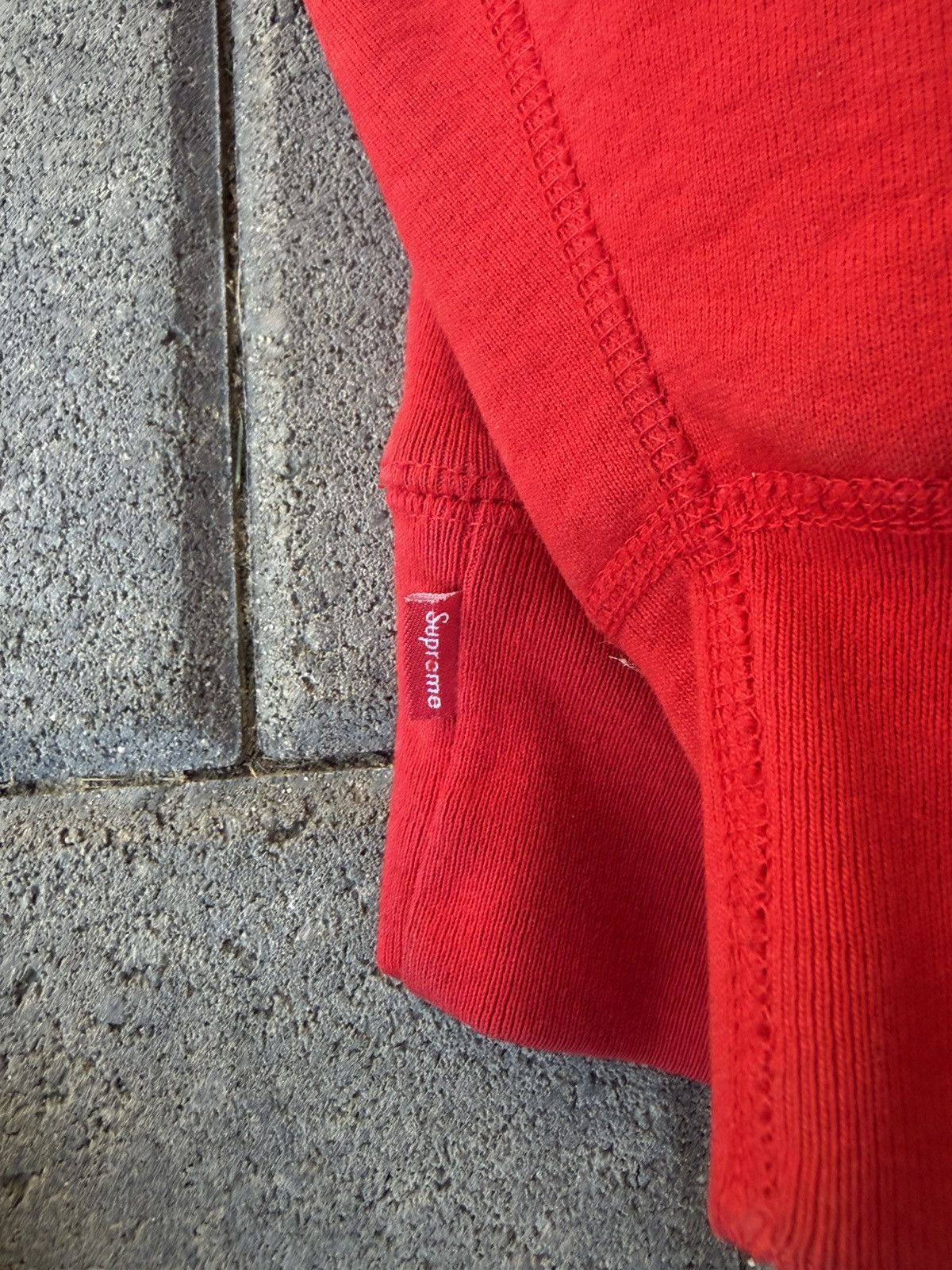 Supreme FW23 supreme red on red box logo hoodie Size US L / EU 52-54 / 3 - 6 Thumbnail