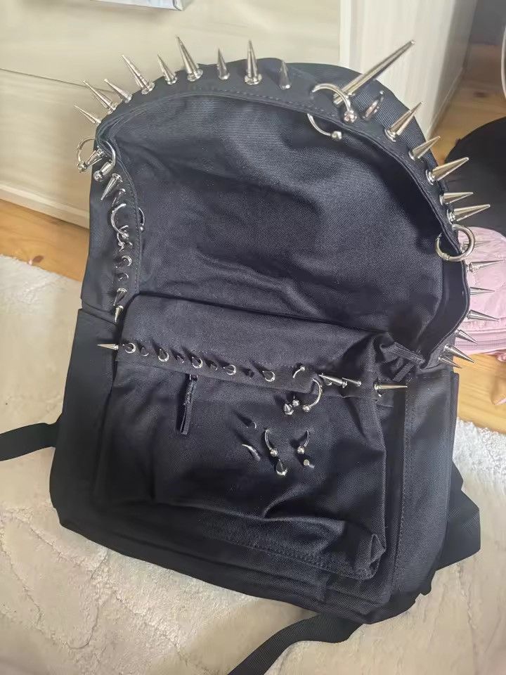 Japanese Brand Punk Rivet Gothic Large Capacity Backpack Size ONE SIZE - 4 Thumbnail