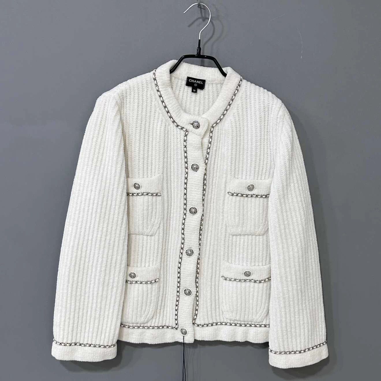 Chanel Chanel white silver button jacket women's 36 Size XS / US 0-2 / IT 36-38 - 1 Thumbnail