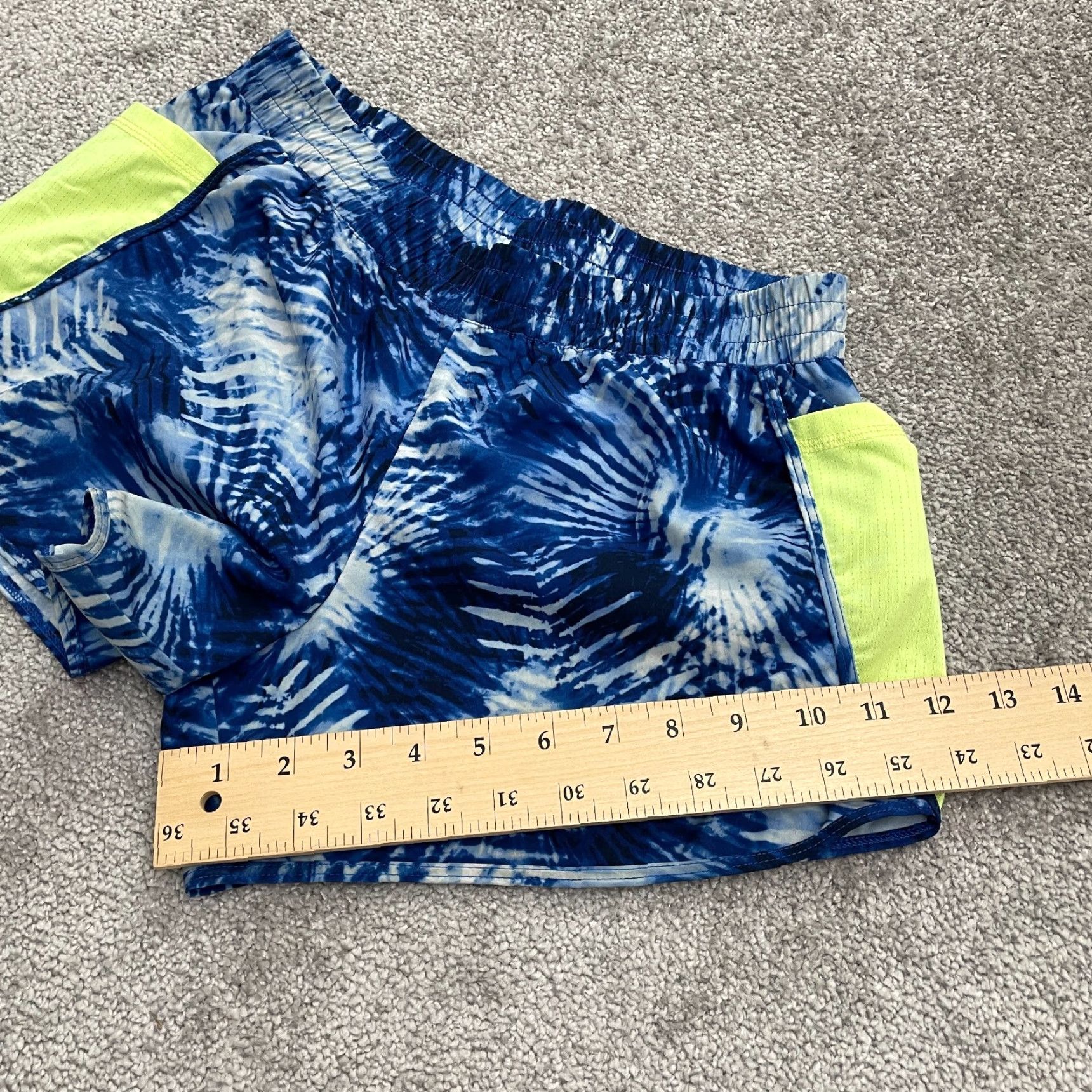 Lands' End Lands' End Active Shorts Womens Large Blue Tie-Dye Lightweight Running 26x3.5 Size 36" / US 14 / IT 50 - 7 Thumbnail