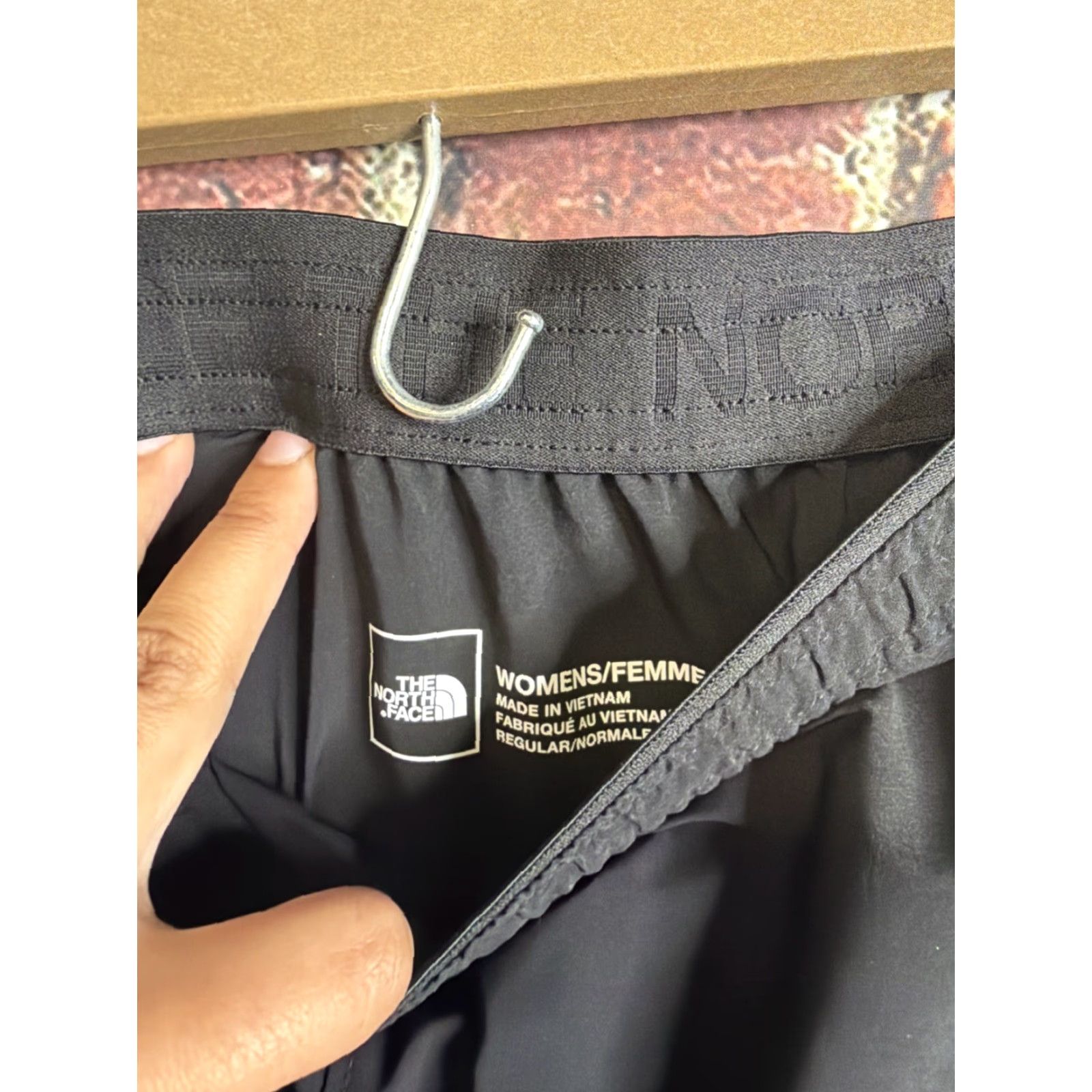 The North Face The North Face Shorts Womens Medium Black Running Flashdry-XD Size 32" / US 10 / IT 46 - 2 Thumbnail