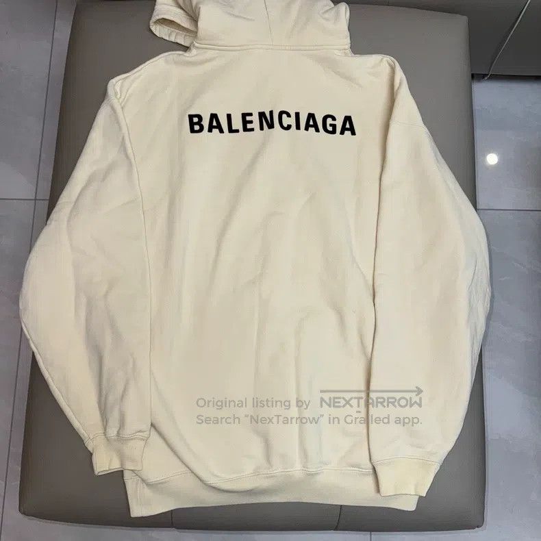 Balenciaga Balenciaga Beige Embroidered Logo Hoodie Size US M / EU 48-50 / 2 - 3 Thumbnail