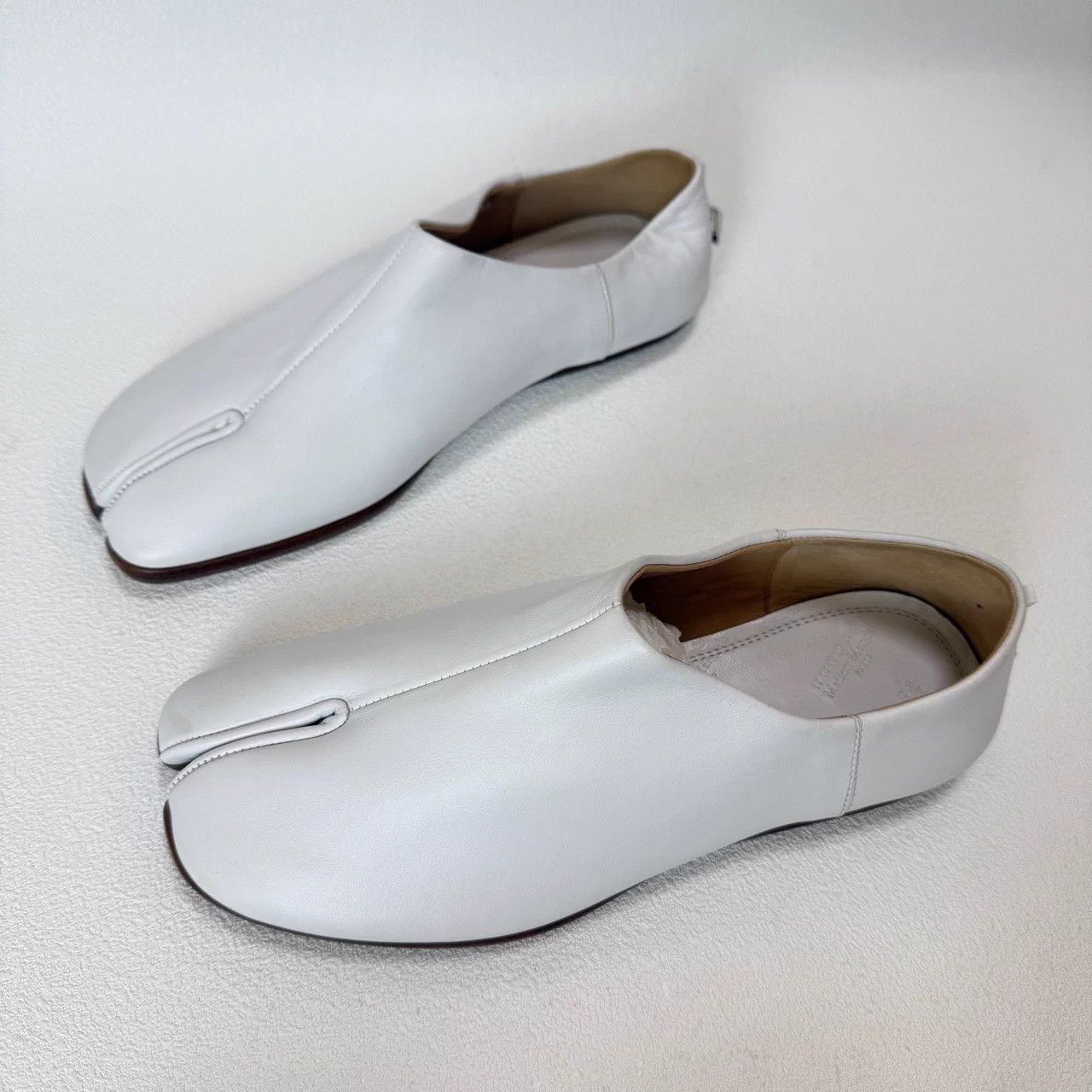 Maison Margiela Brand new size 36 Maison Margiela Tabi slip-on shoes Size US 6 / IT 36 - 4 Thumbnail
