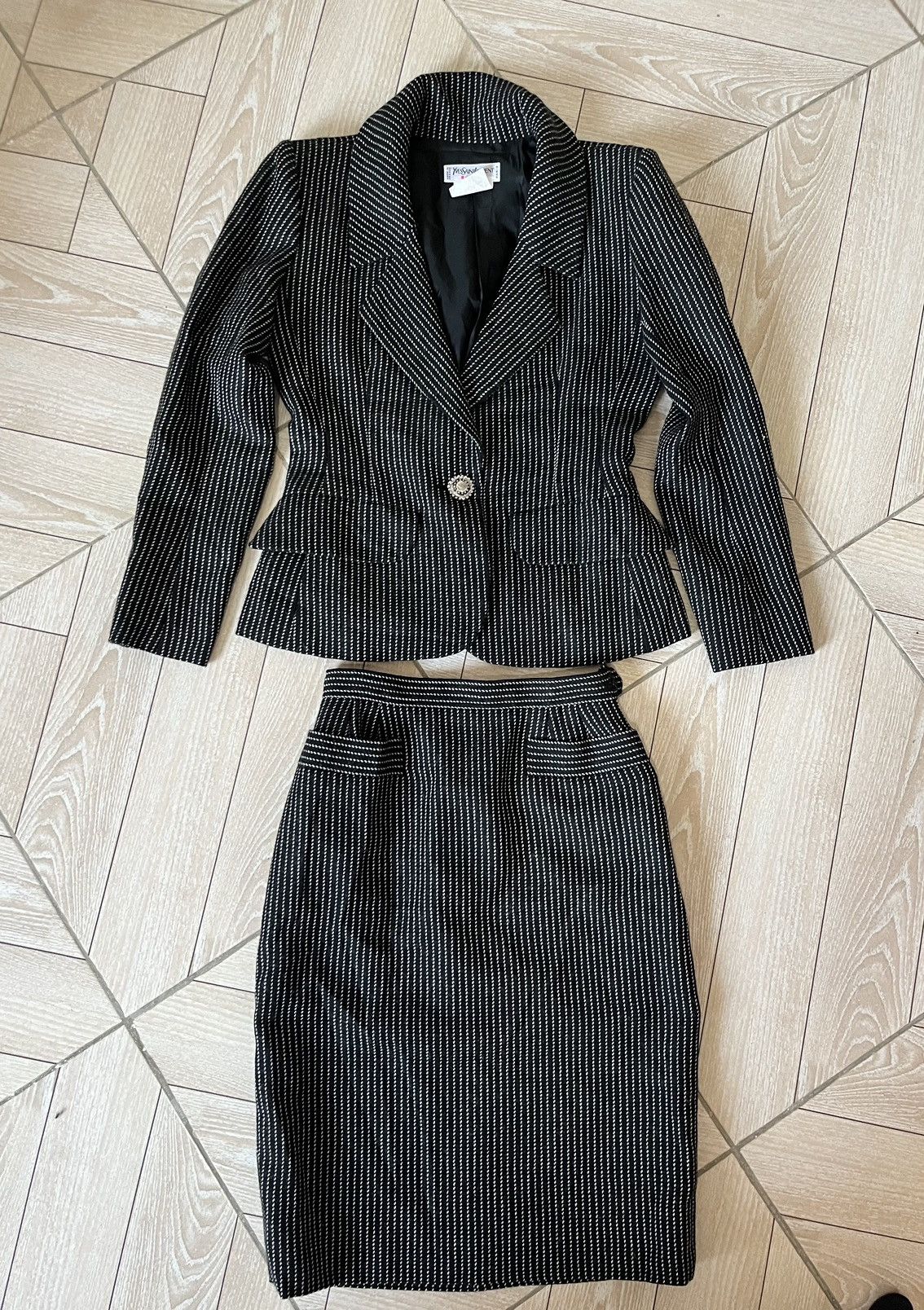 Yves Saint Laurent Yves Saint Laurent rive Gauche Ensemble Size M / US 6-8 / IT 42-44 - 2 Thumbnail