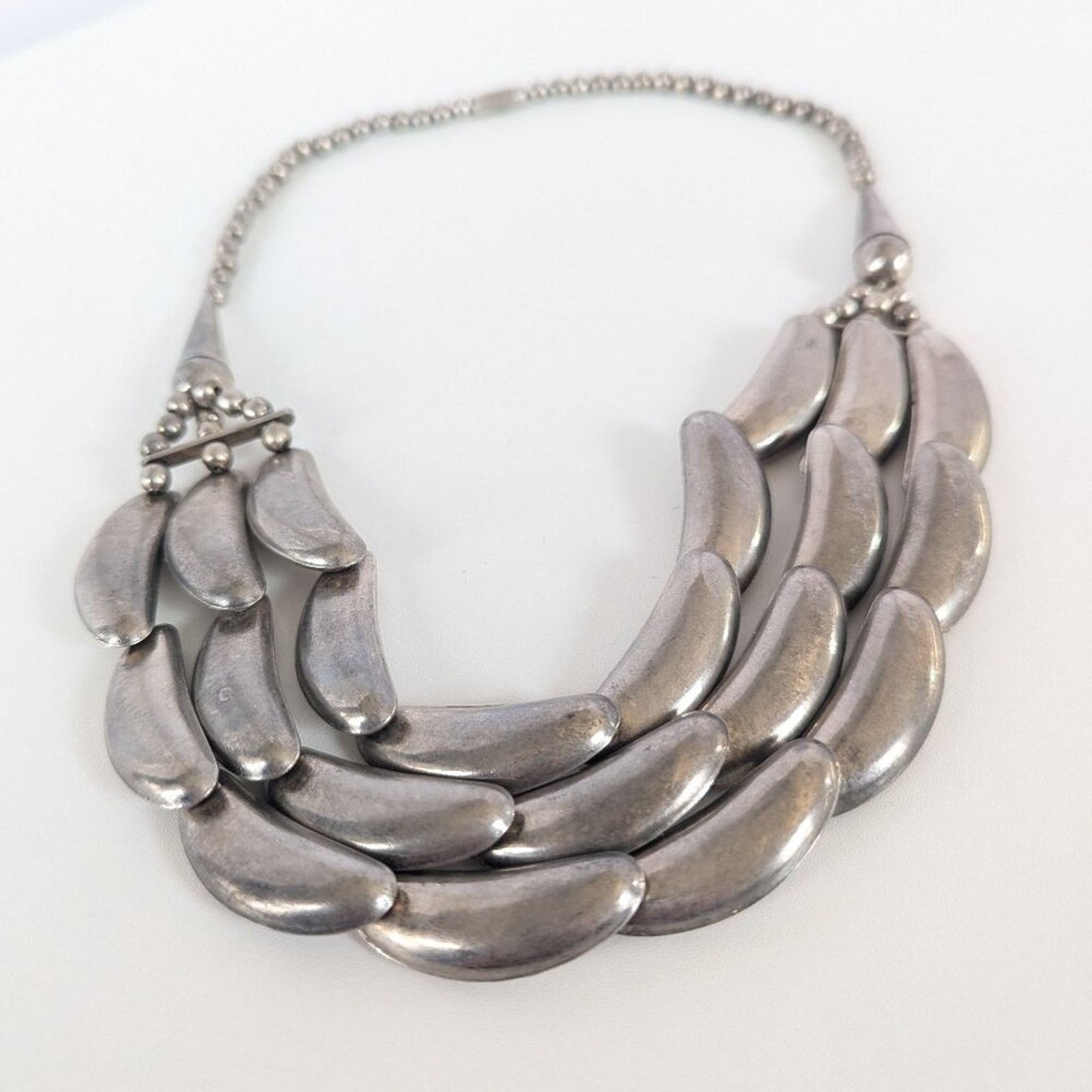 Vintage Vintage Statement Bib Necklace Triple Strand Silver Crescent Size ONE SIZE - 2 Thumbnail
