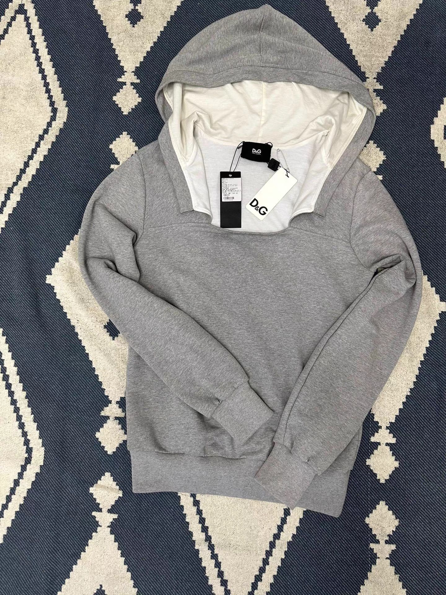Dolce & Gabbana Dolce&Gabbana Men's Large V-Neck Hoodie K18 Size US M / EU 48-50 / 2 - 1 Thumbnail