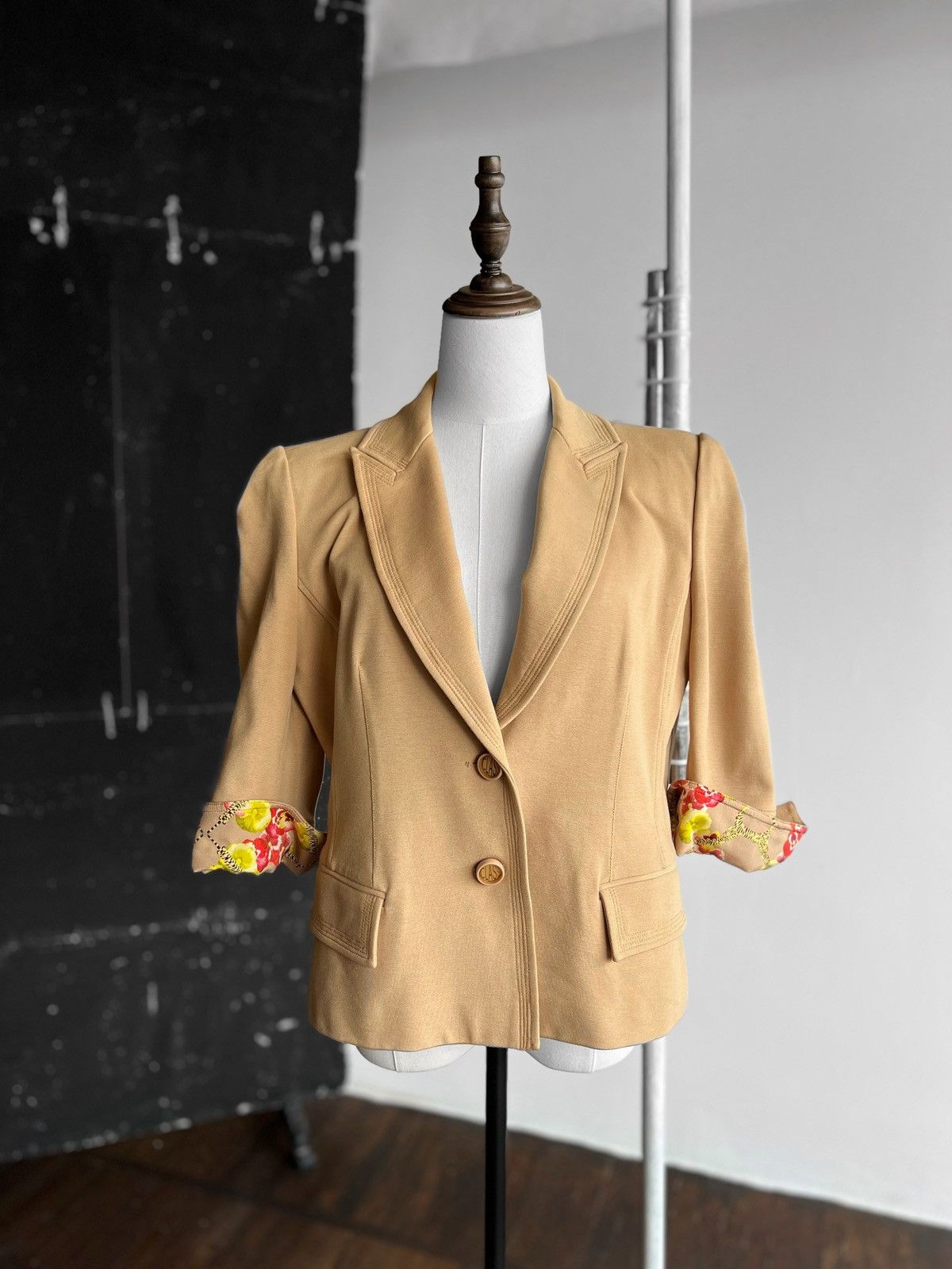 Roberto Cavalli Class Beige Half Sleeve Blazer Jacket