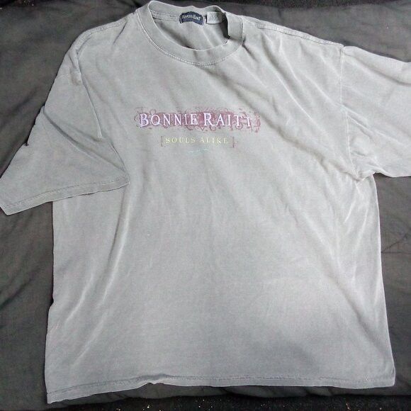 Band Tees × Vintage Vintage Bonnie Raitt Souls Alike Tour 2005 T-Shirt Size US XXL / EU 58 / 5 - 2 Thumbnail