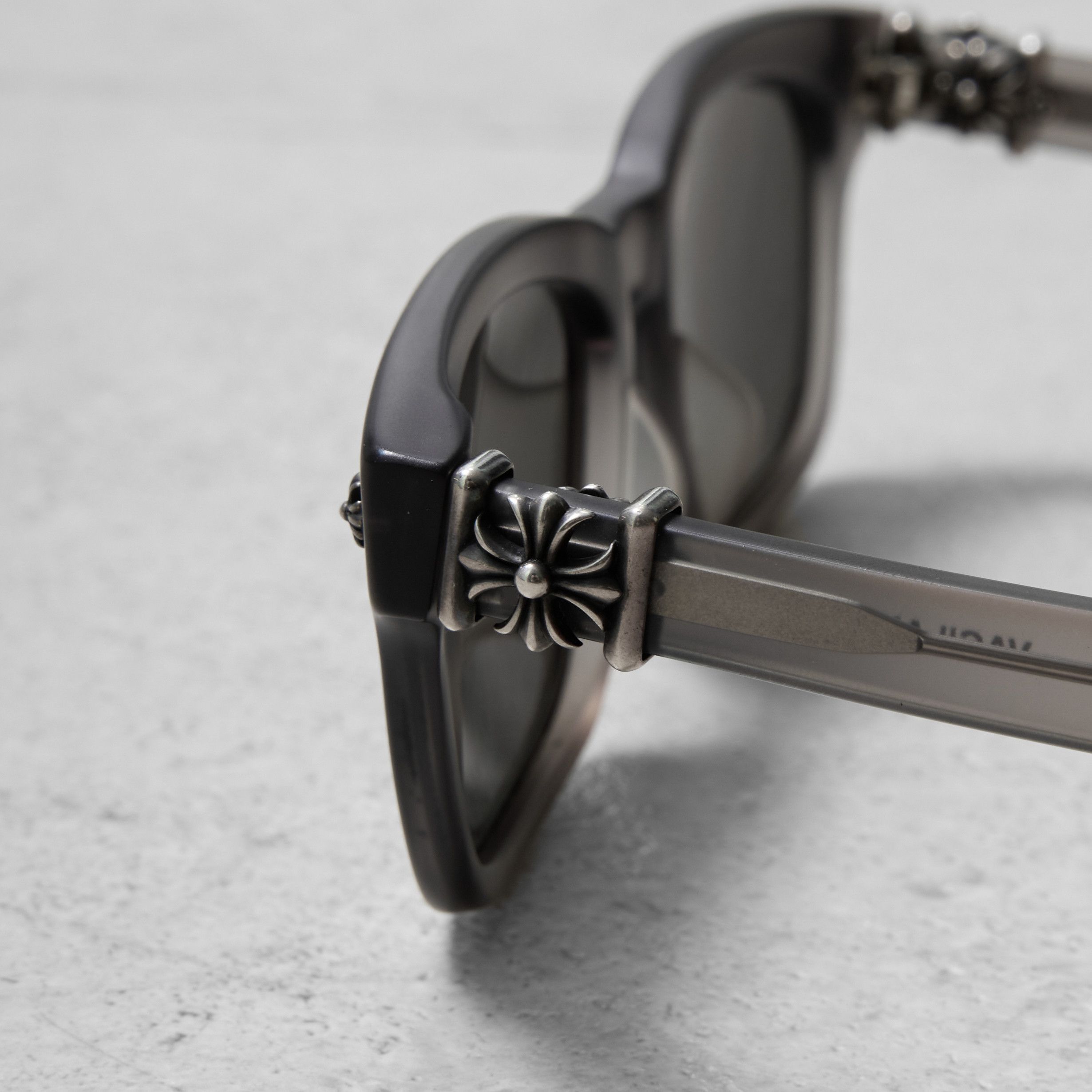 Chrome Hearts CHROME HEARTS VAGILANTE MATTE GRAPHITE SUN Size ONE SIZE - 5 Thumbnail