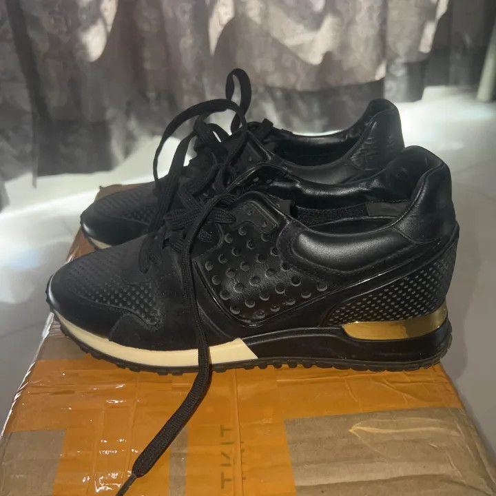 Louis Vuitton Louis Vuitton Run Away Black Fashion Sneakers -2508 Size US 4 / IT 34 - 1 Thumbnail
