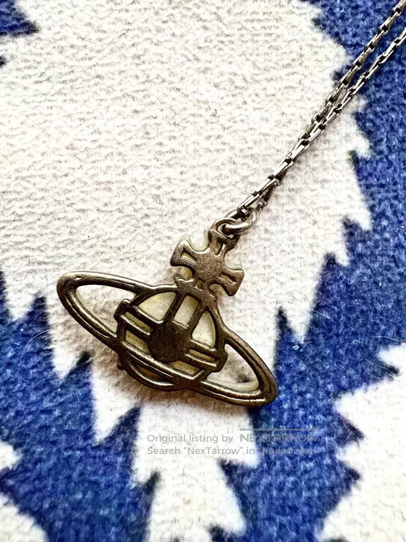 Vivienne Westwood Vivienne Westwood Vintage White Mother-of-Pearl Saturn Nec Size ONE SIZE - 5 Thumbnail