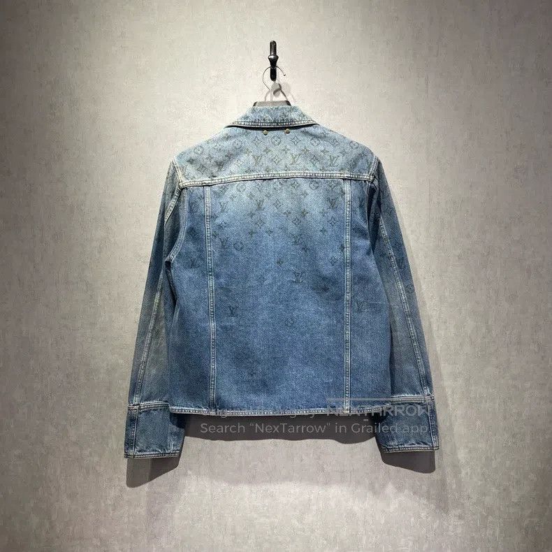 Louis Vuitton Louis Vuitton Gradient logo printed denim shirt Size US M / EU 48-50 / 2 - 2 Thumbnail