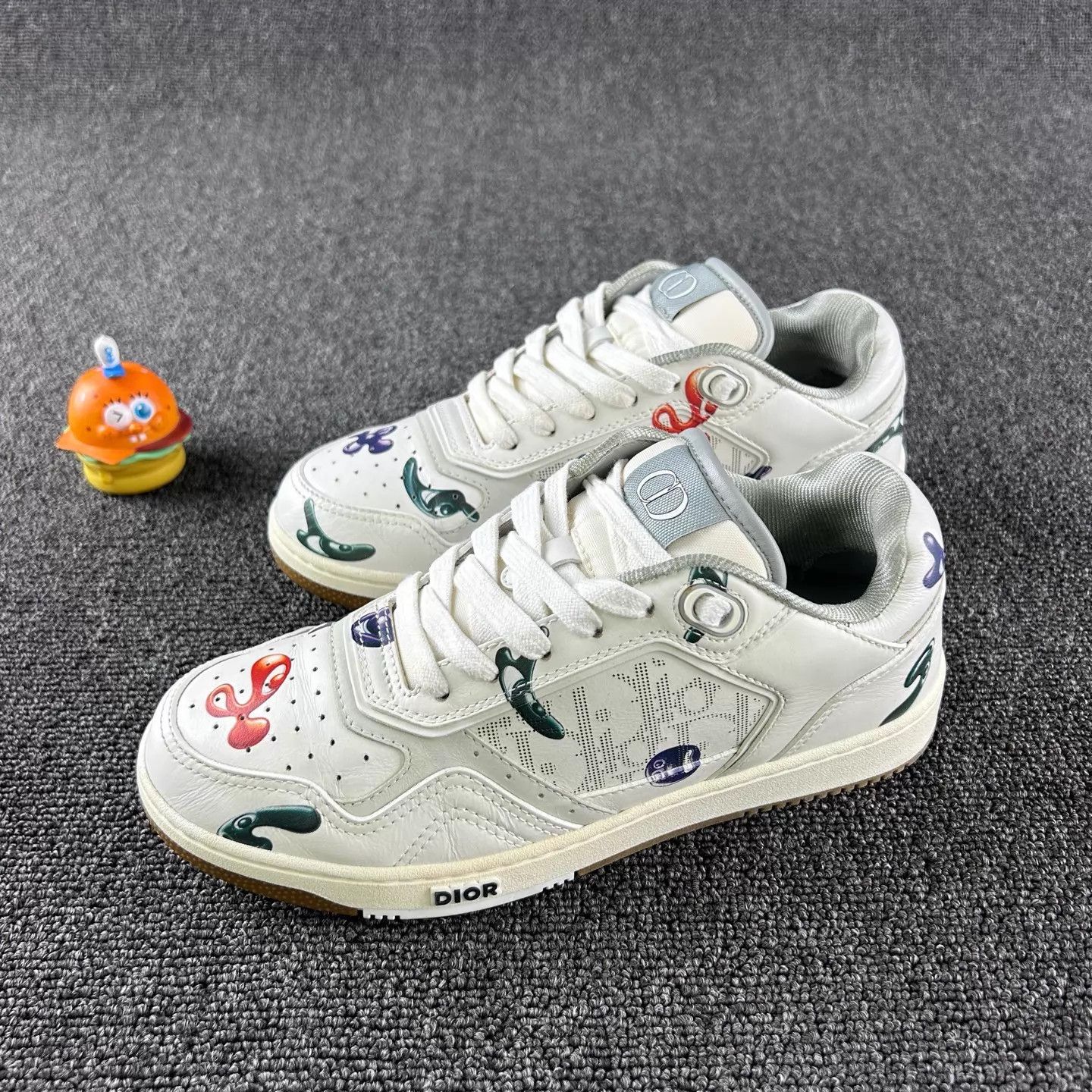 Dior Dior b27 x Graffiti Sneaker women's 37.5 Size US 7 / IT 37 - 1 Thumbnail