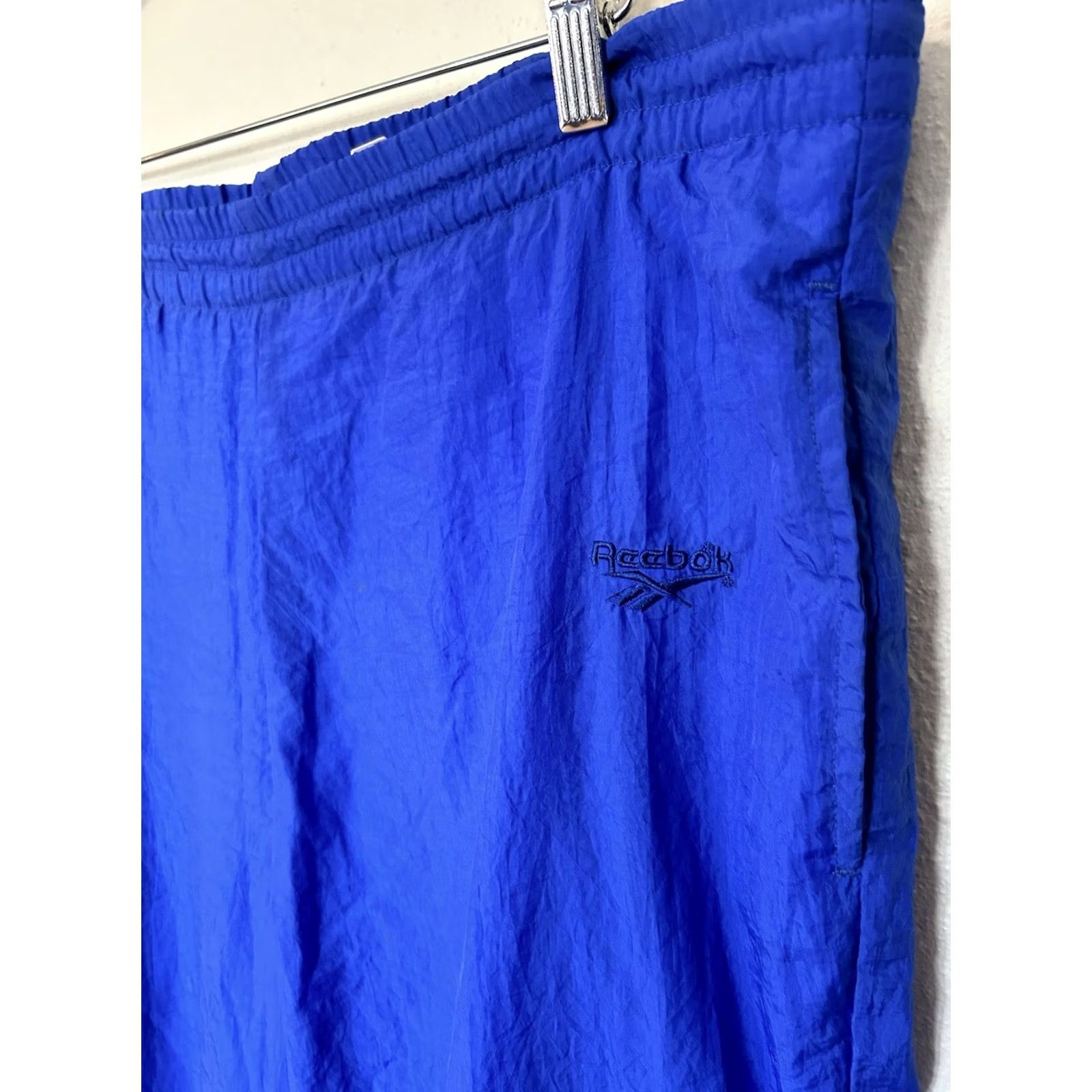 Reebok VINTAGE Reebok Track Pants Mens M Blue Lined Nylon Y2K Baggy 90s Joggers Size US 31 - 2 Thumbnail