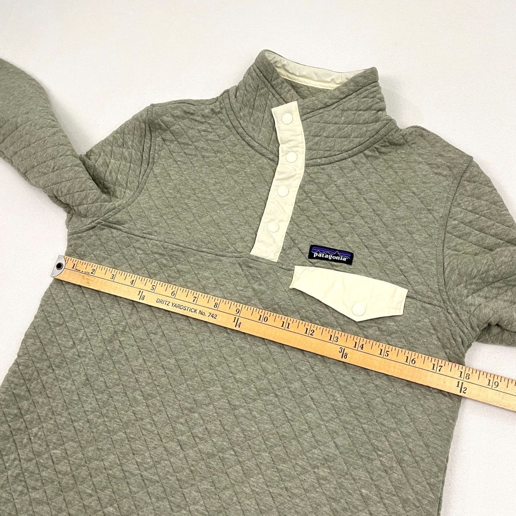 Patagonia Patagonia Quilt Snap T Pullover Womens S Green Organic Cotton Sustainable 25282 Jacket Women S Green Solid Long Sleeve Fall Winter Spring All Seasons Size S / US 4 / IT 40 - 5 Thumbnail