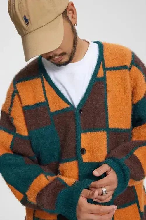 Japanese Brand Retro patchwork print faux fur fluffy cardigan knitwear Size US XL / EU 56 / 4 - 3 Thumbnail