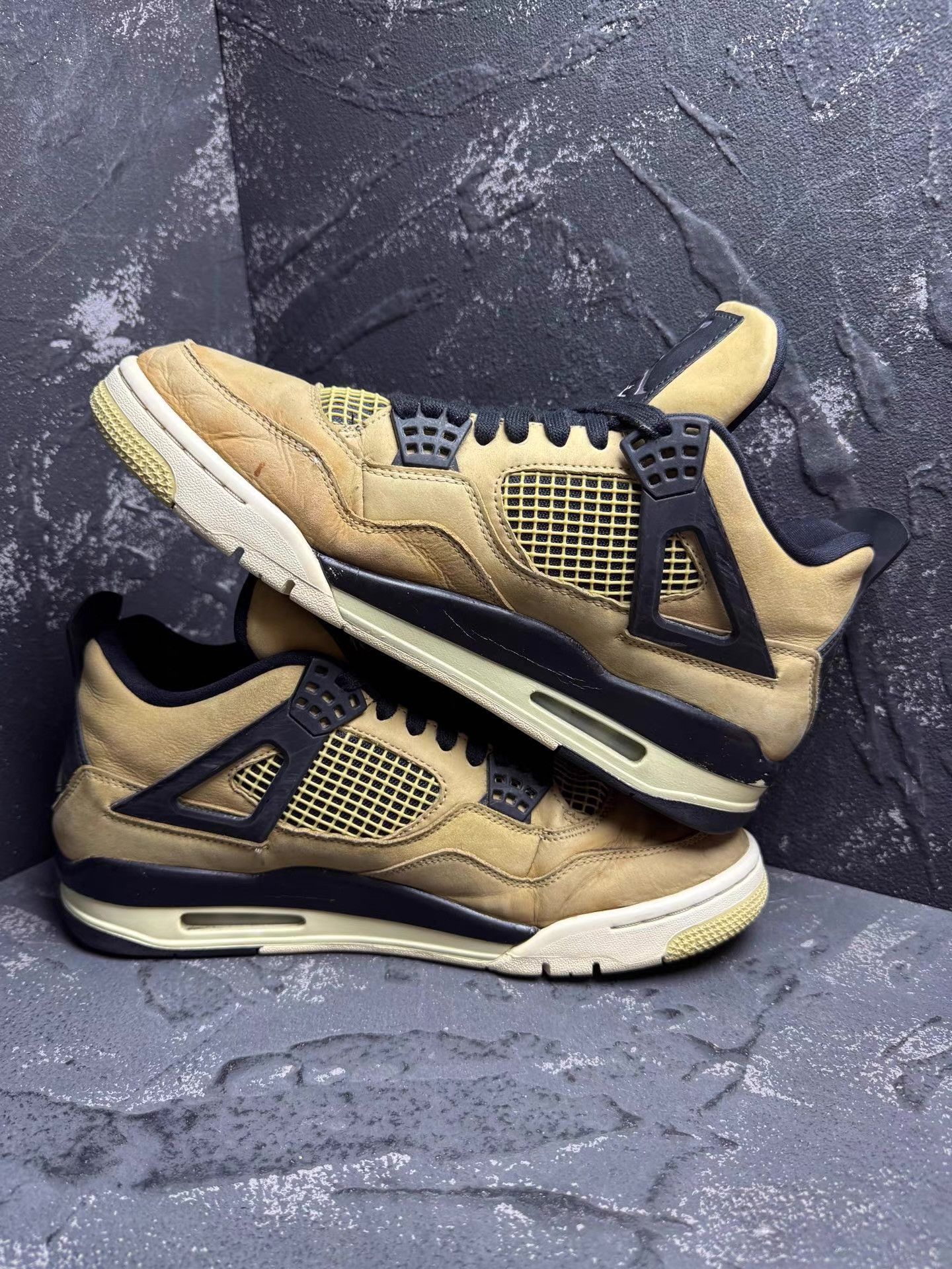 Nike Air Jordan 4 Pearl Milk Tea Black & Yellow Q10 Size US 10.5 / EU 43-44 - 4 Thumbnail