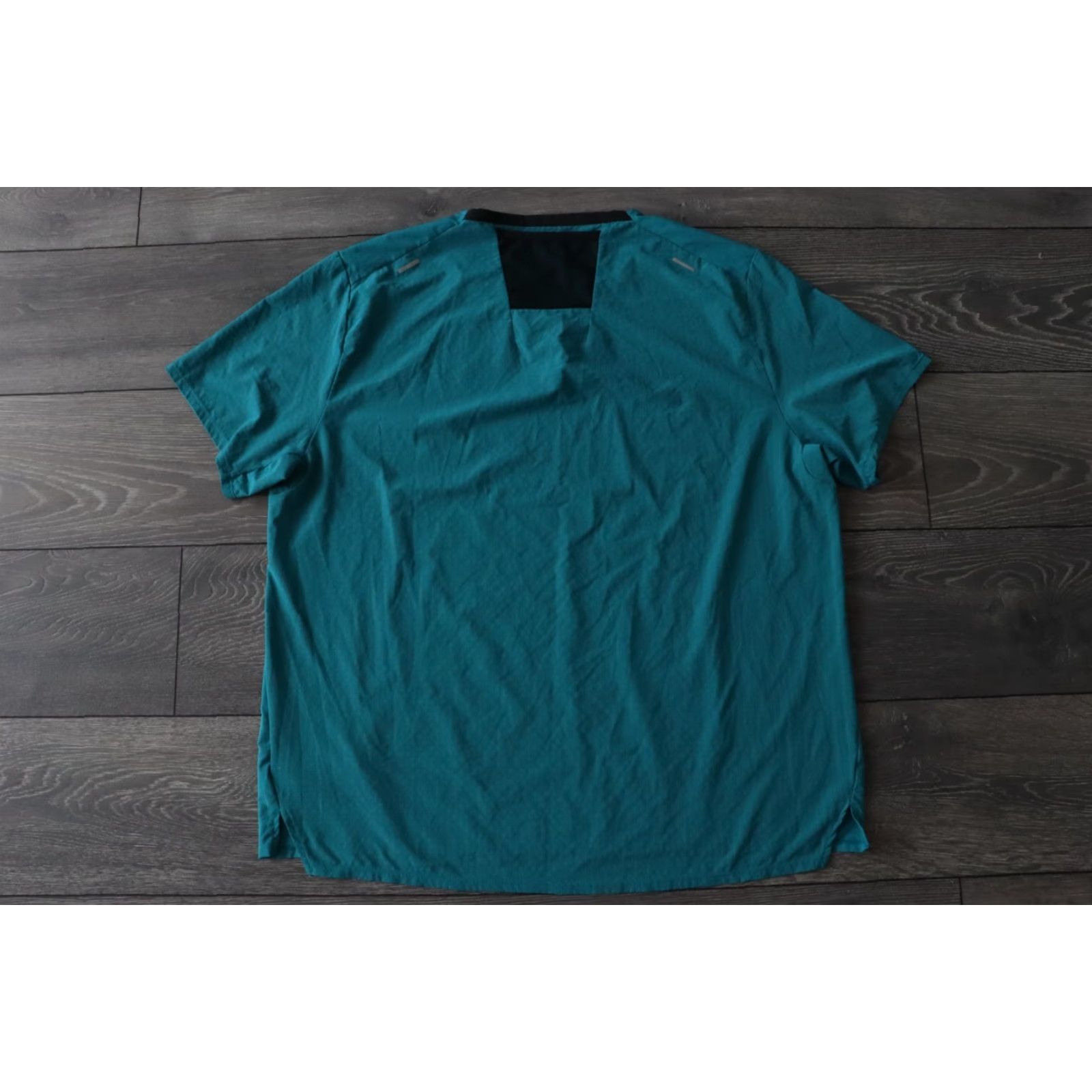Nike NIKE MEN'S RISE 365 TRAIL SHORT SLEEVE SHIRT CZ9050-367 SIZE MENS 2XL TEE TURQUOISE RARE Size US XXL / EU 58 / 5 - 7 Thumbnail