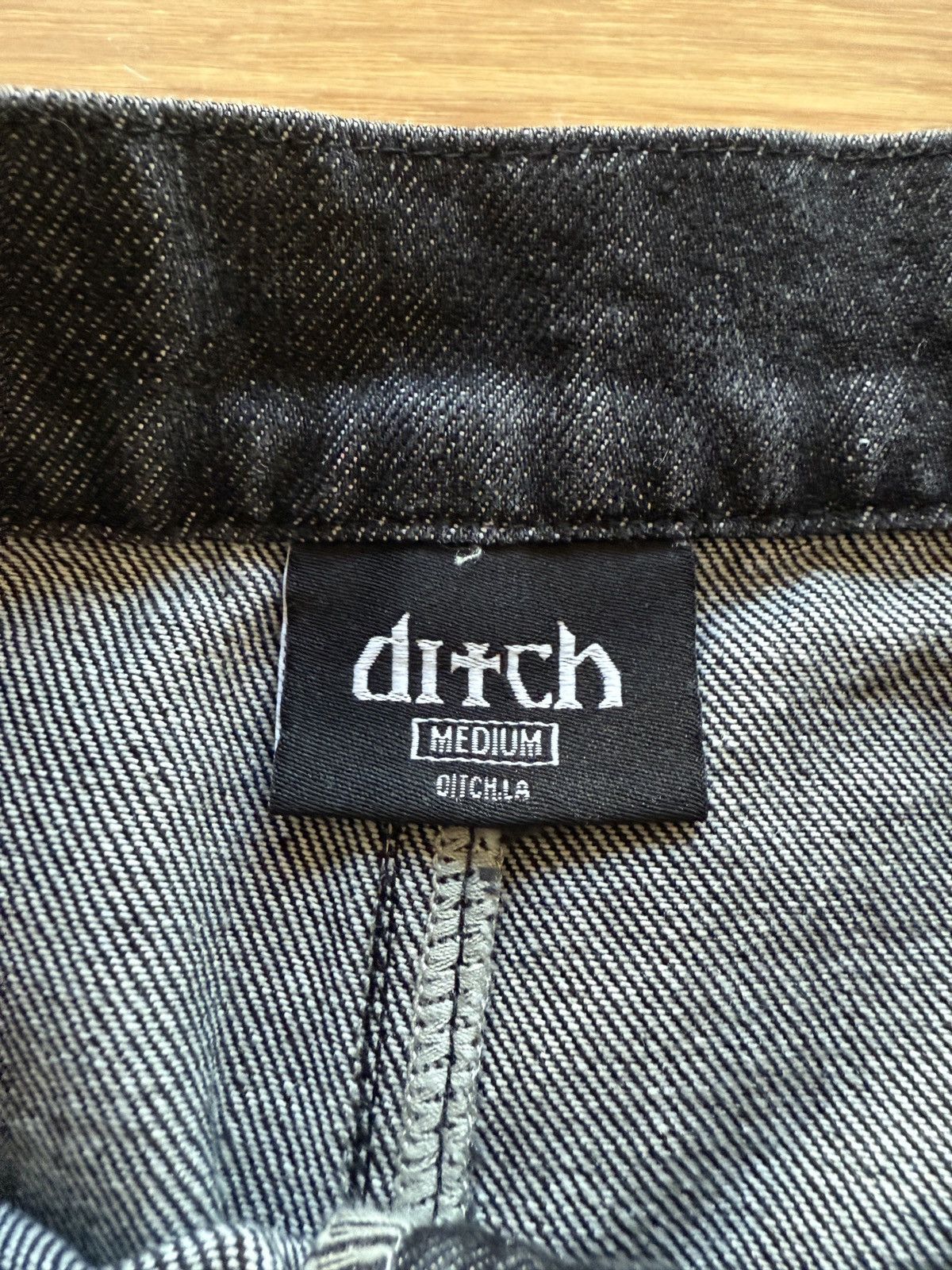 Other Ditch Barbed Wire Jorts Size US 31 - 5 Thumbnail