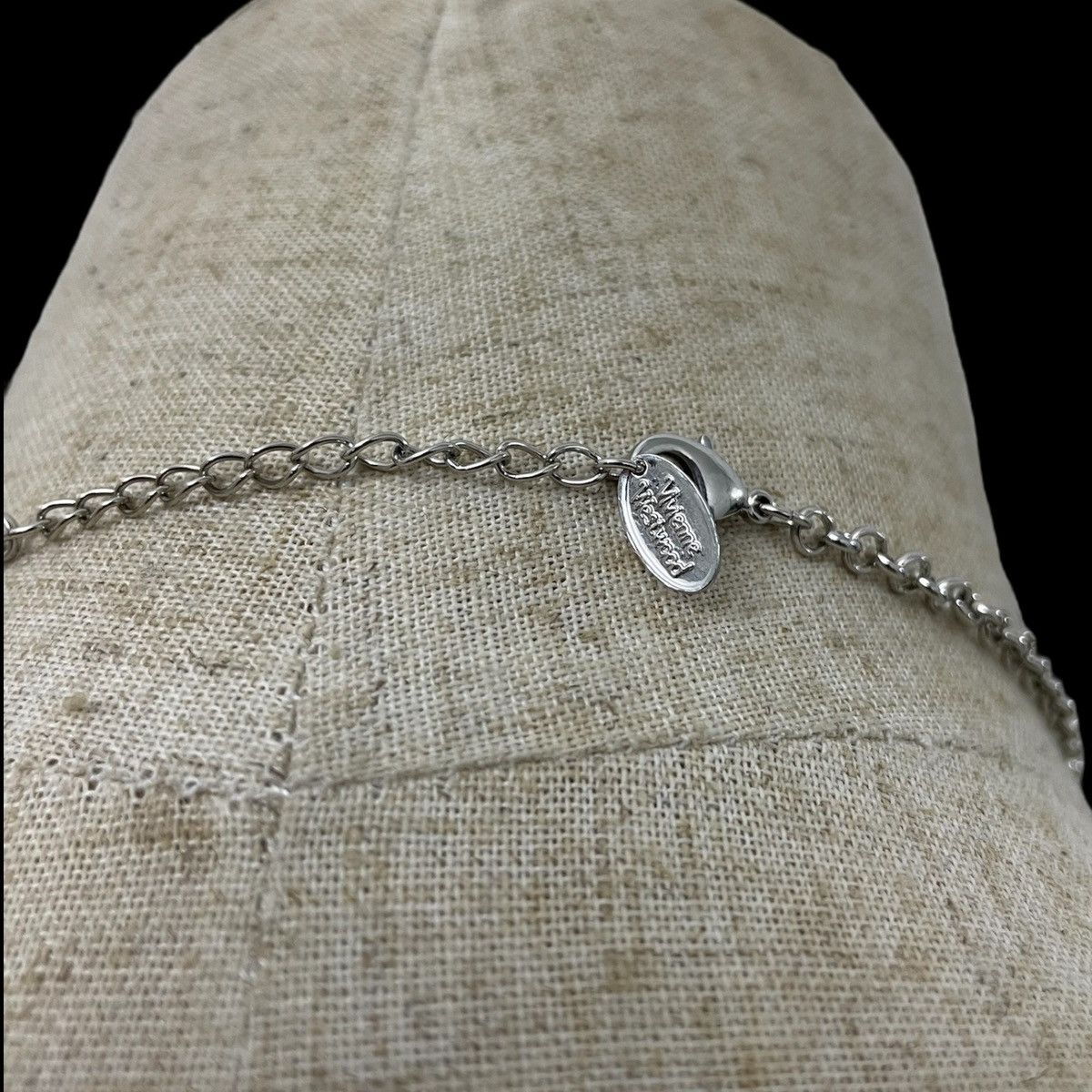 Vivienne Westwood Vivienne Westwood ‘Love Me’ Pig Necklace Pendant Size ONE SIZE - 11 Thumbnail